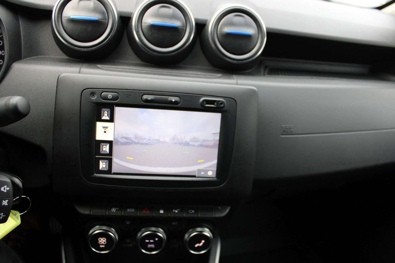 Fahrzeugabbildung Dacia Duster TCe LPG °360Kamera,Navi,PDC,LED