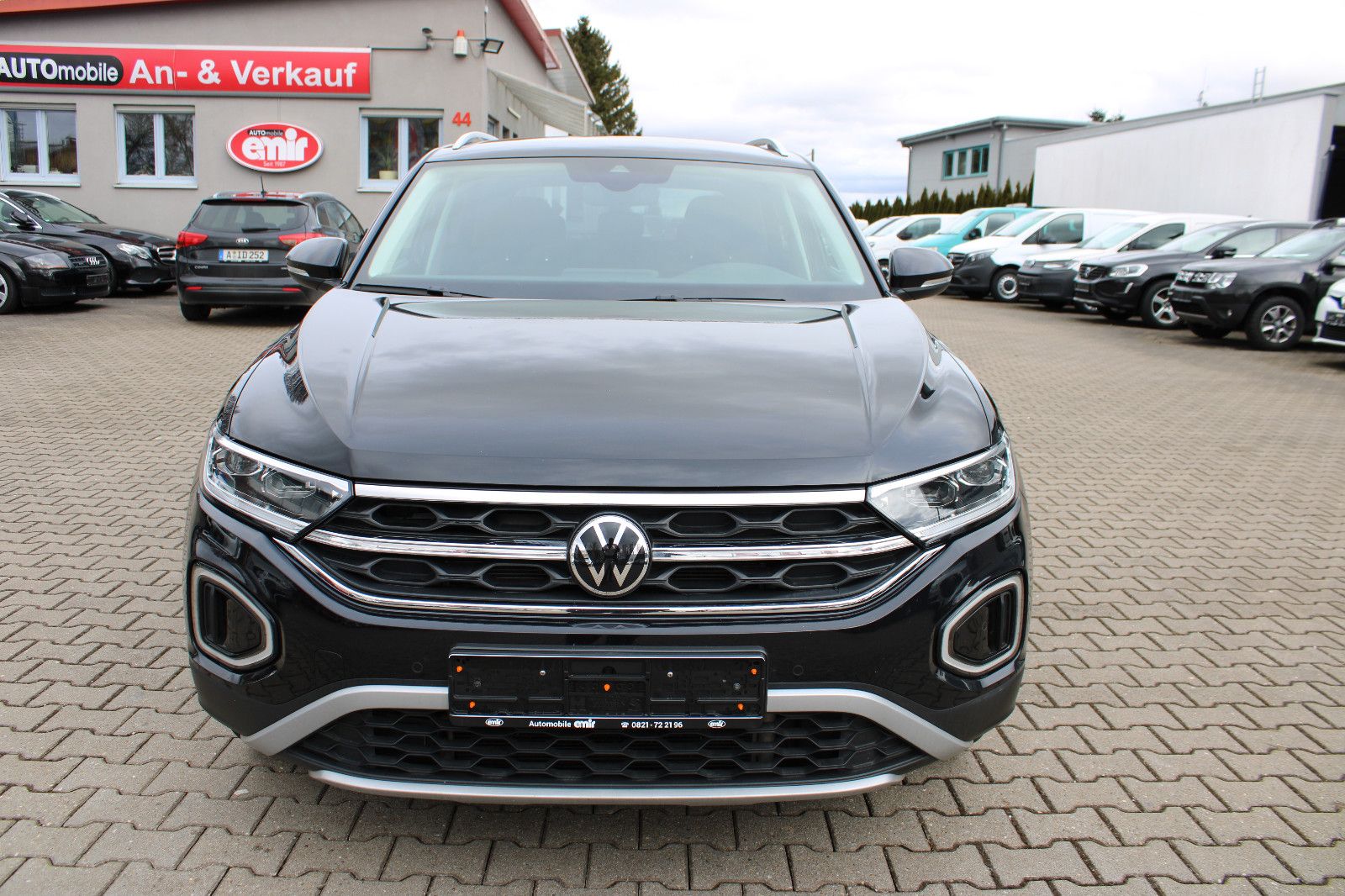 Fahrzeugabbildung Volkswagen T-Roc 1.5 TSI DSG Style PDC,ACC,LED,SHZ