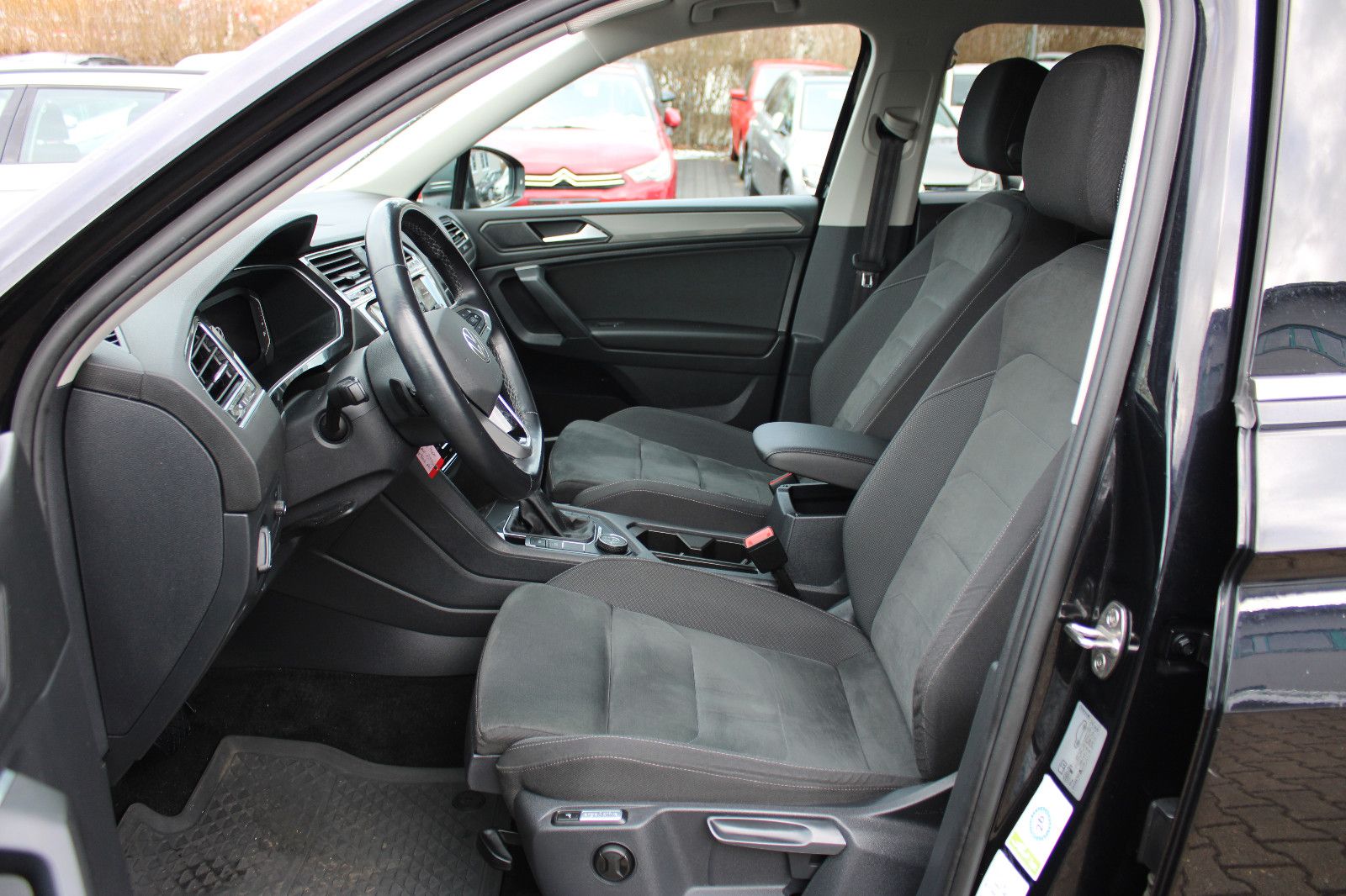 Fahrzeugabbildung Volkswagen Tiguan Allspace 2.0 TDI DSG 4MOTION Kamera,AHK,L