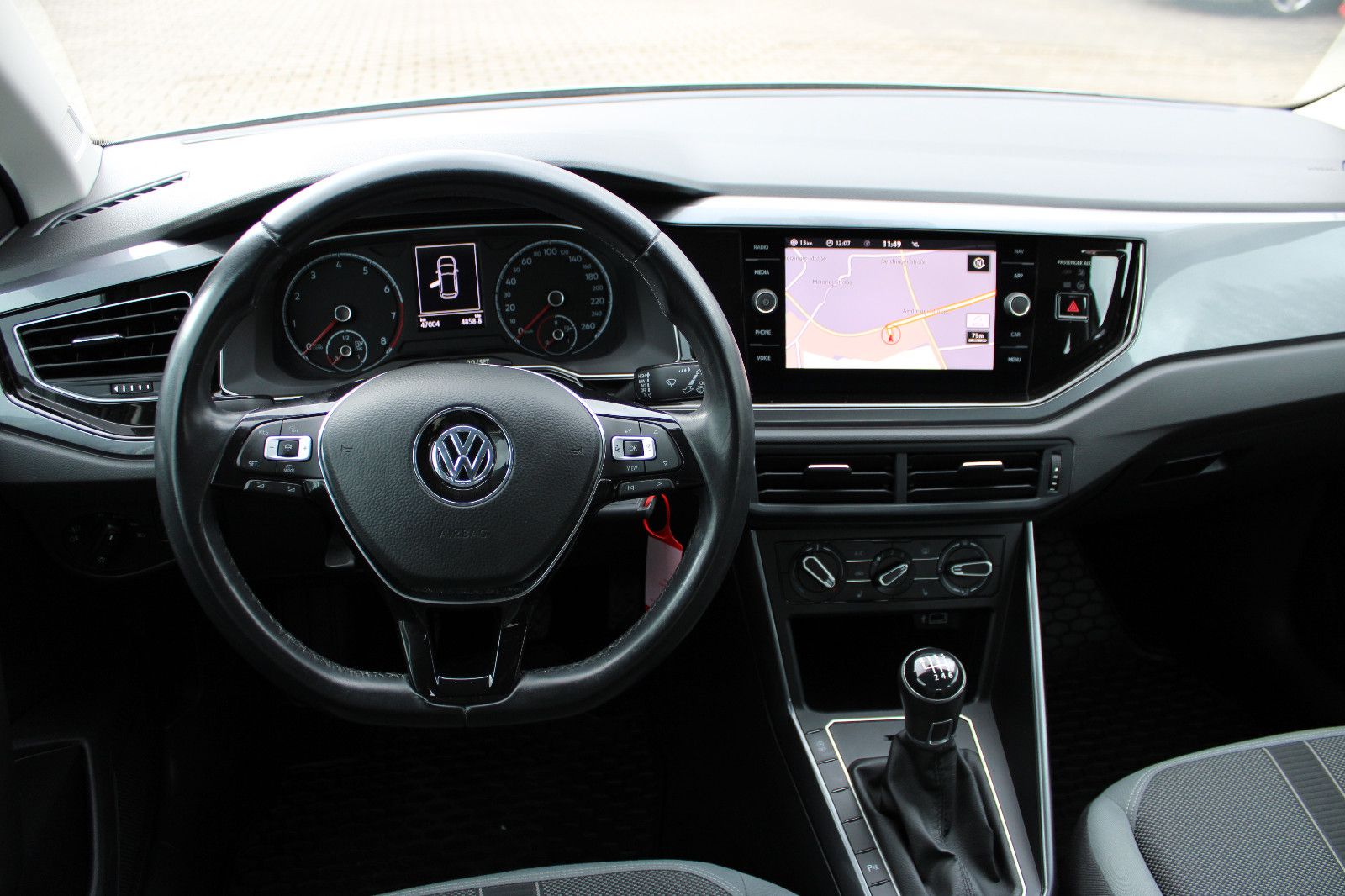 Fahrzeugabbildung Volkswagen Polo 1.0 TGI CNG Navi,PDC,SHZ,LED