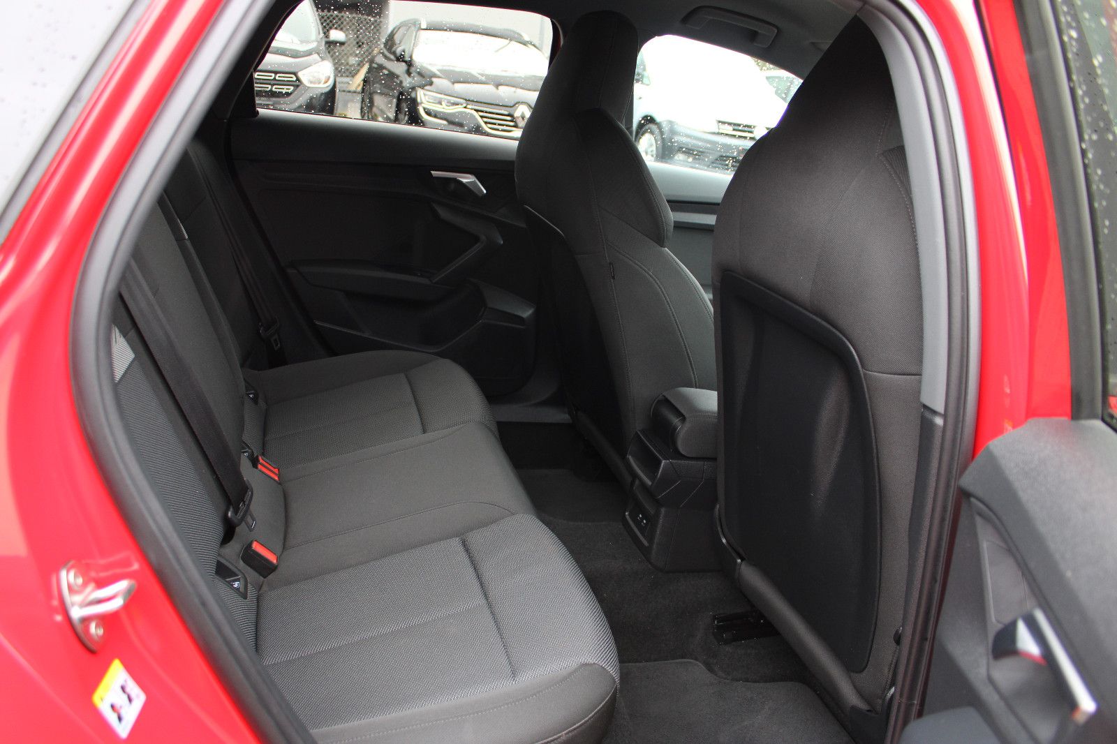 Fahrzeugabbildung Audi A3 35 TDI S tronic Sportback Matrix,PDC,SHZ,