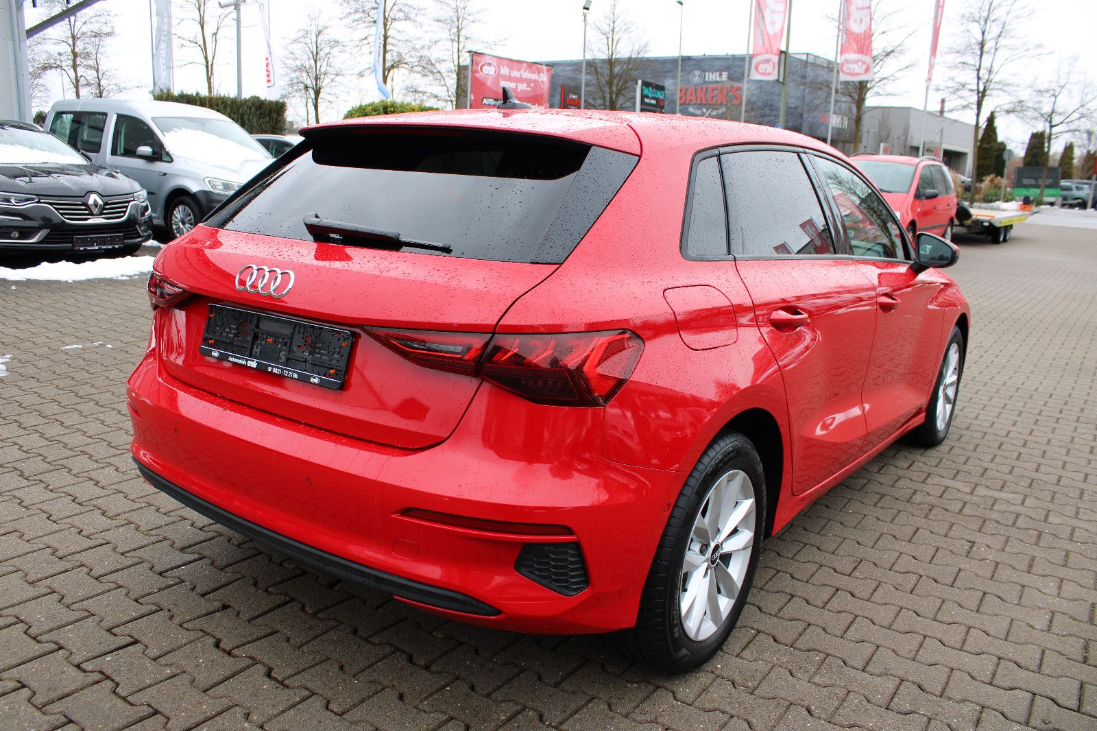 Fahrzeugabbildung Audi A3 35 TDI S tronic Sportback Matrix,PDC,SHZ,