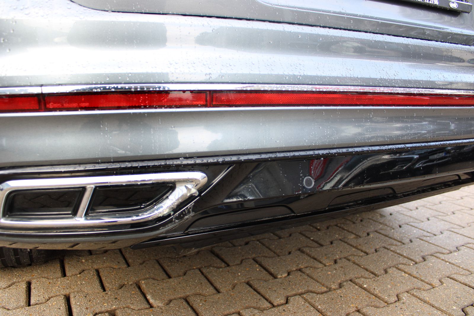 Fahrzeugabbildung Volkswagen Tiguan Allspace 2.0 TDI DSG 4MOTION R-Line