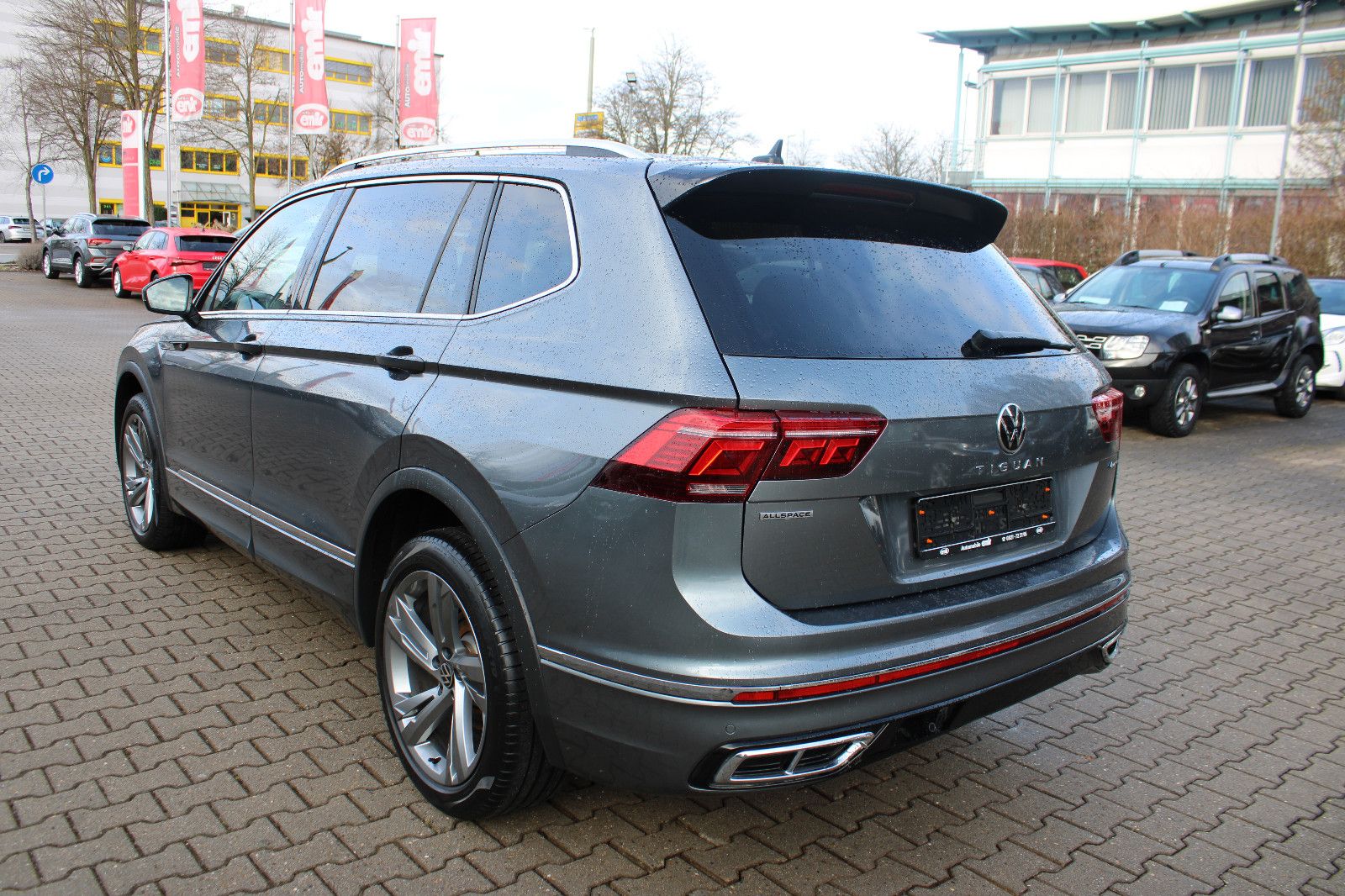 Fahrzeugabbildung Volkswagen Tiguan Allspace 2.0 TDI DSG 4MOTION R-Line