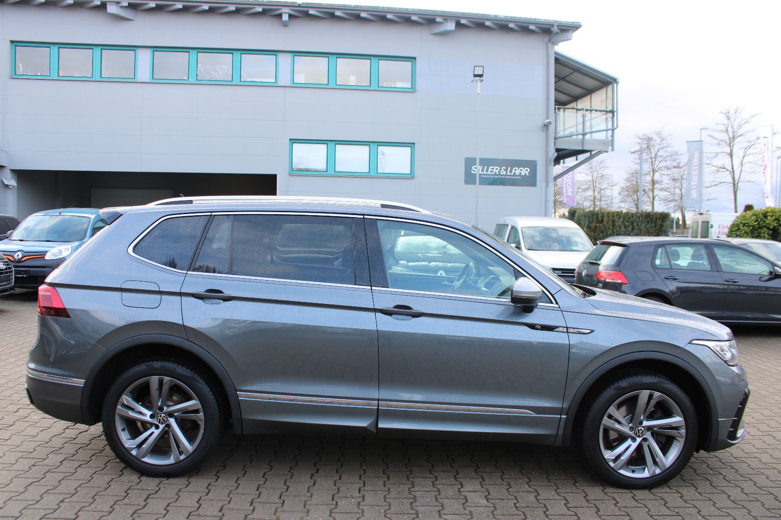 Fahrzeugabbildung Volkswagen Tiguan Allspace 2.0 TDI DSG 4MOTION R-Line