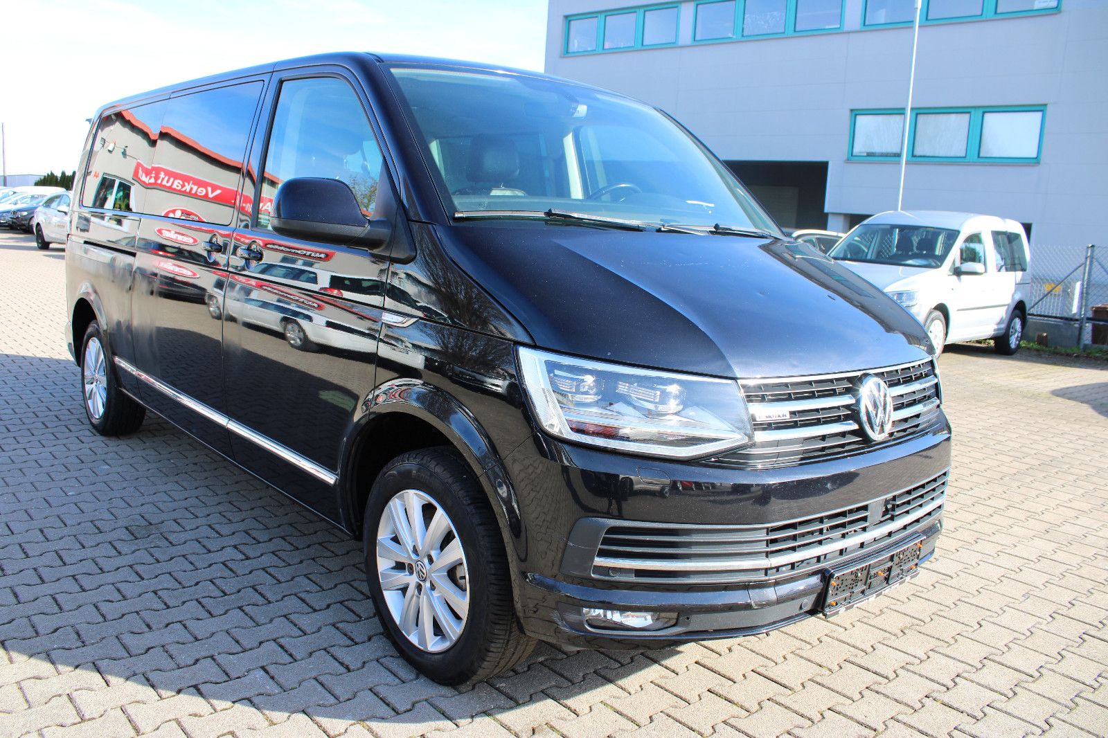 Fahrzeugabbildung Volkswagen T6 Caravelle 2.0TSI 4Motion DSG,Leder,Kamera8Sit