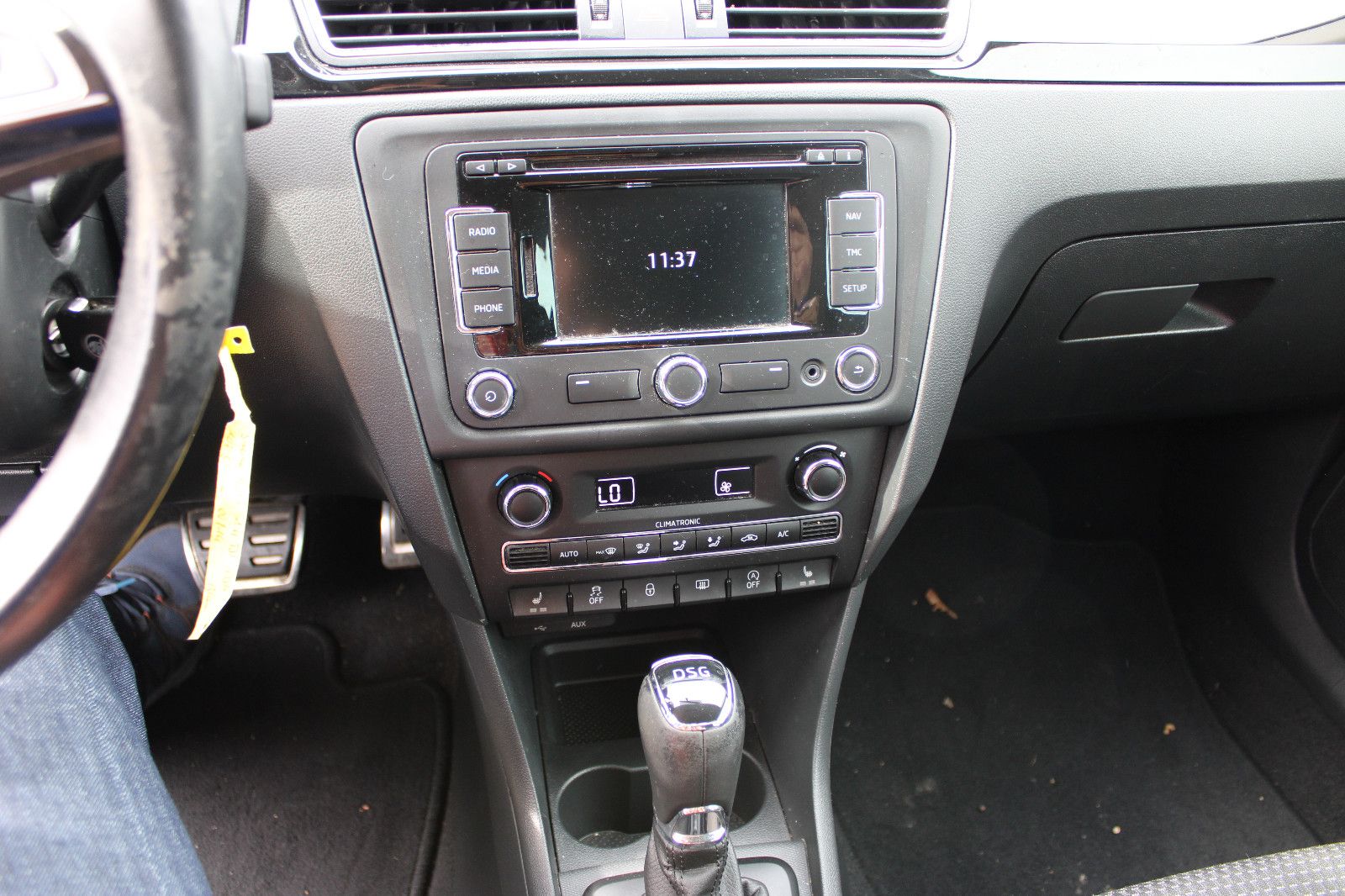 Fahrzeugabbildung SKODA Rapid 1.4 TSI DSG PDC,Navi,AHK,SHZ