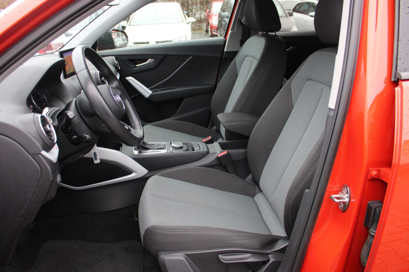 Fahrzeugabbildung Audi Q2 1.6 TDI S tronic Navi,PDC,AHK,LED