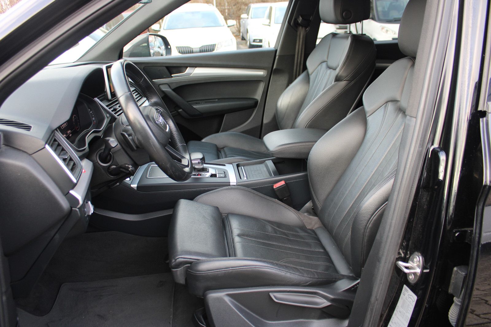 Fahrzeugabbildung Audi Q5 2.0 TDI S tronic quattro Navi,Kamera,LED,Lede