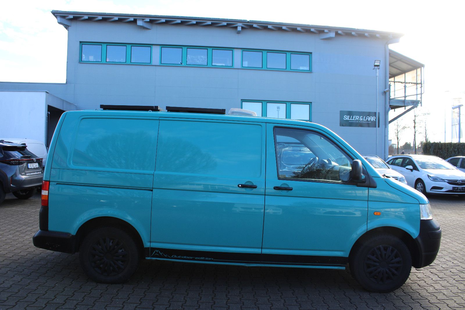 Fahrzeugabbildung Volkswagen T5 1.9TDI AHK,Bett,Waschbecken,Solar