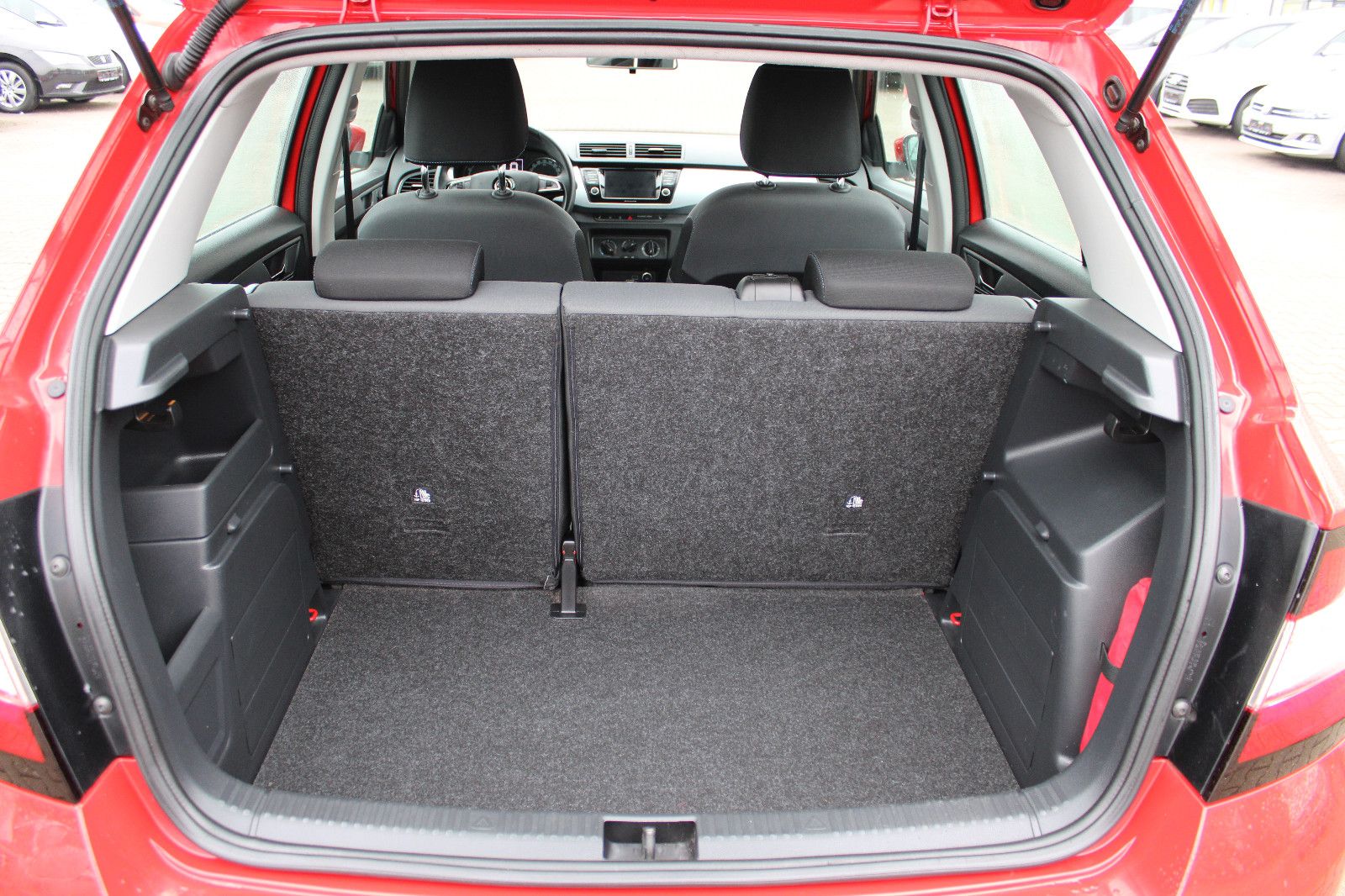 Fahrzeugabbildung SKODA Fabia 1.0l TSI DSG LED,PDC,SHZ