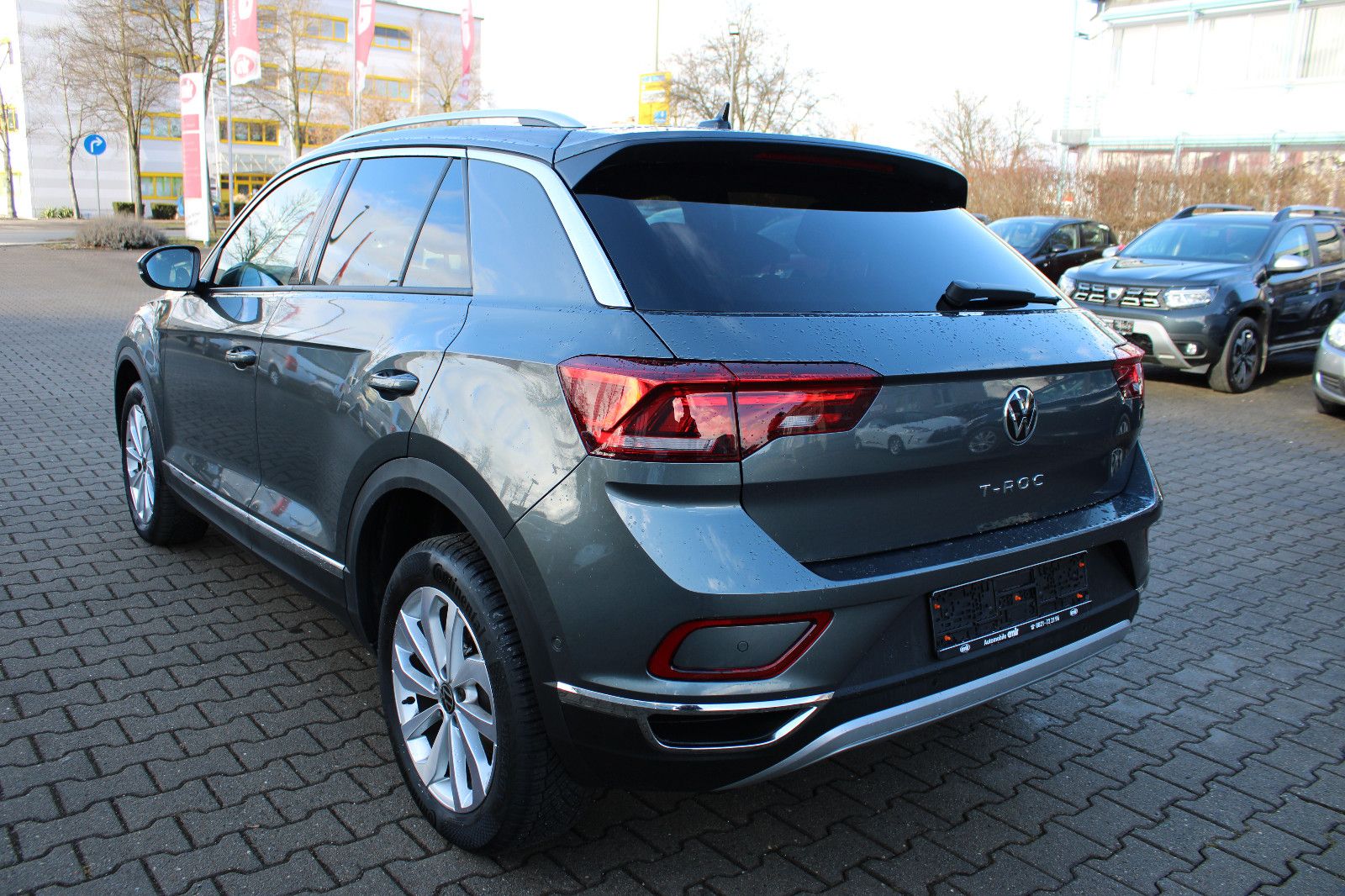 Fahrzeugabbildung Volkswagen T-Roc 1.5 TSI DSG Style SHZ,LED,ACC,PDC