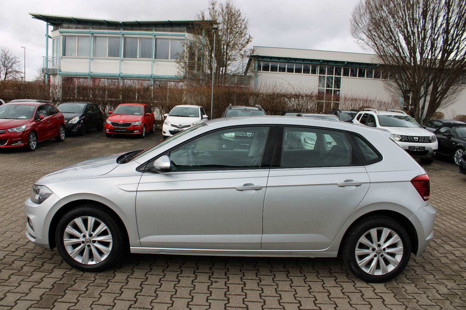 Fahrzeugabbildung Volkswagen Polo 1.0 TGI CNG Navi,PDC,SHZ,LED