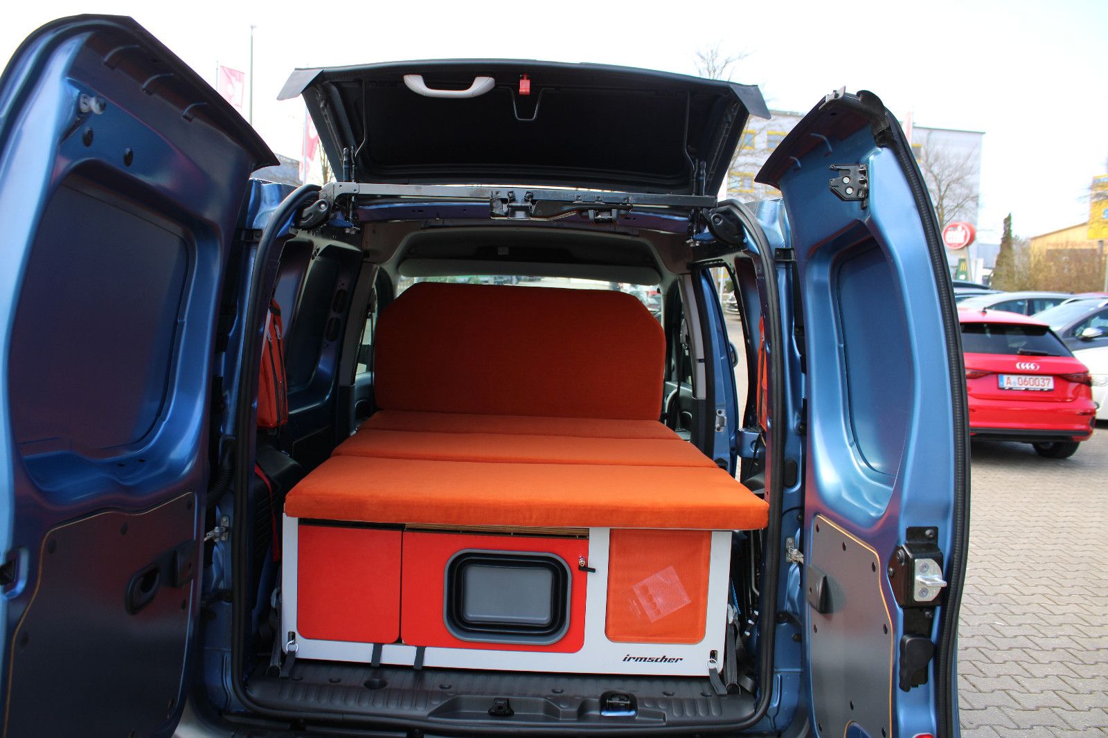 Fahrzeugabbildung Renault Kangoo TCe 115 EDC by Irmscher Bett,Hern,Kühlbox