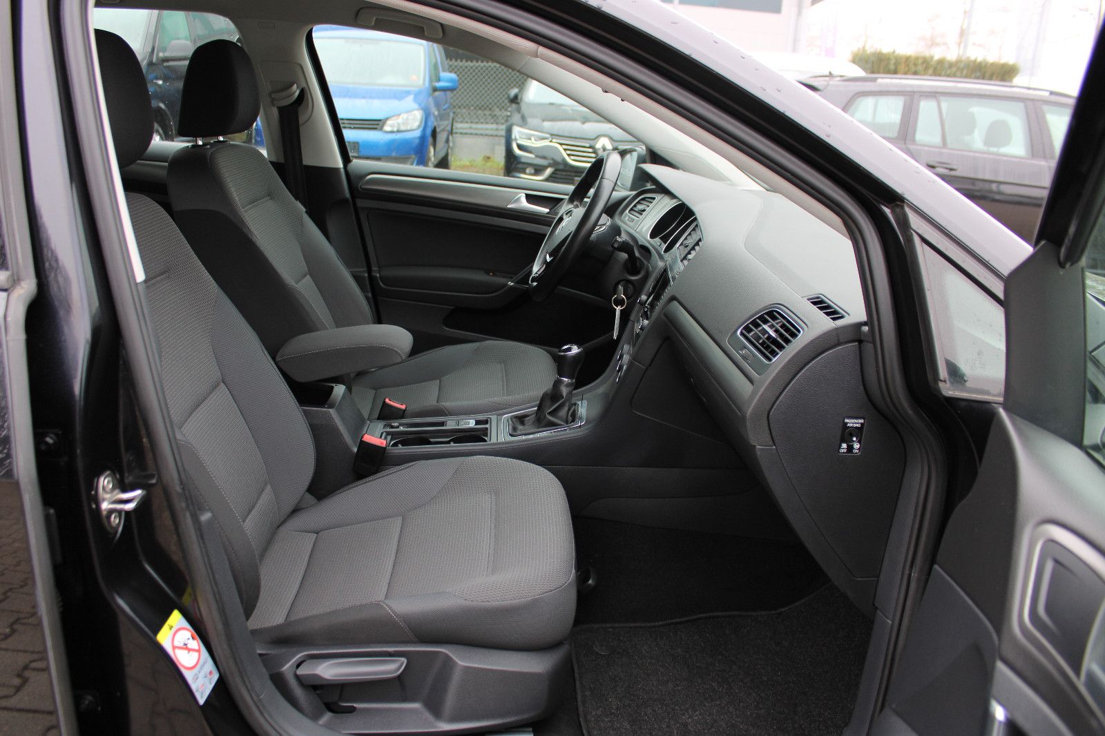 Fahrzeugabbildung Volkswagen Golf 1.4 TSI Navi,PDC,SHZ,LED