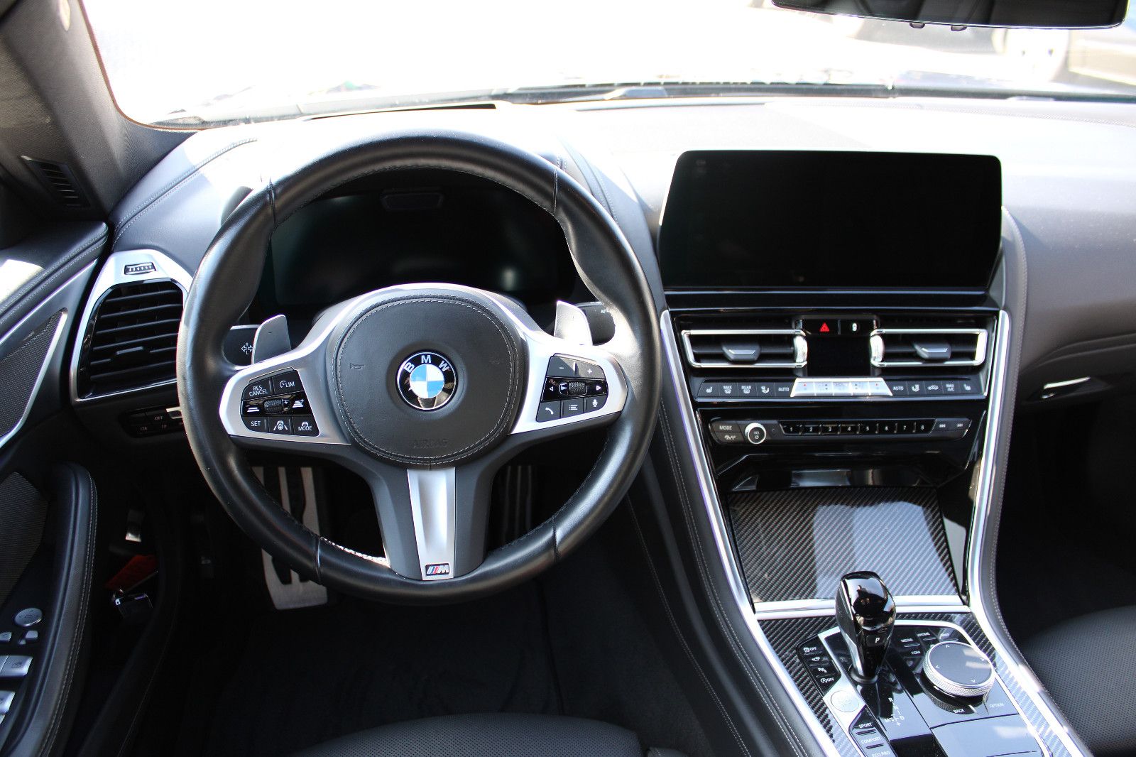 Fahrzeugabbildung BMW 840i xDrive Gran Coupé Carbon Paket Head-Up