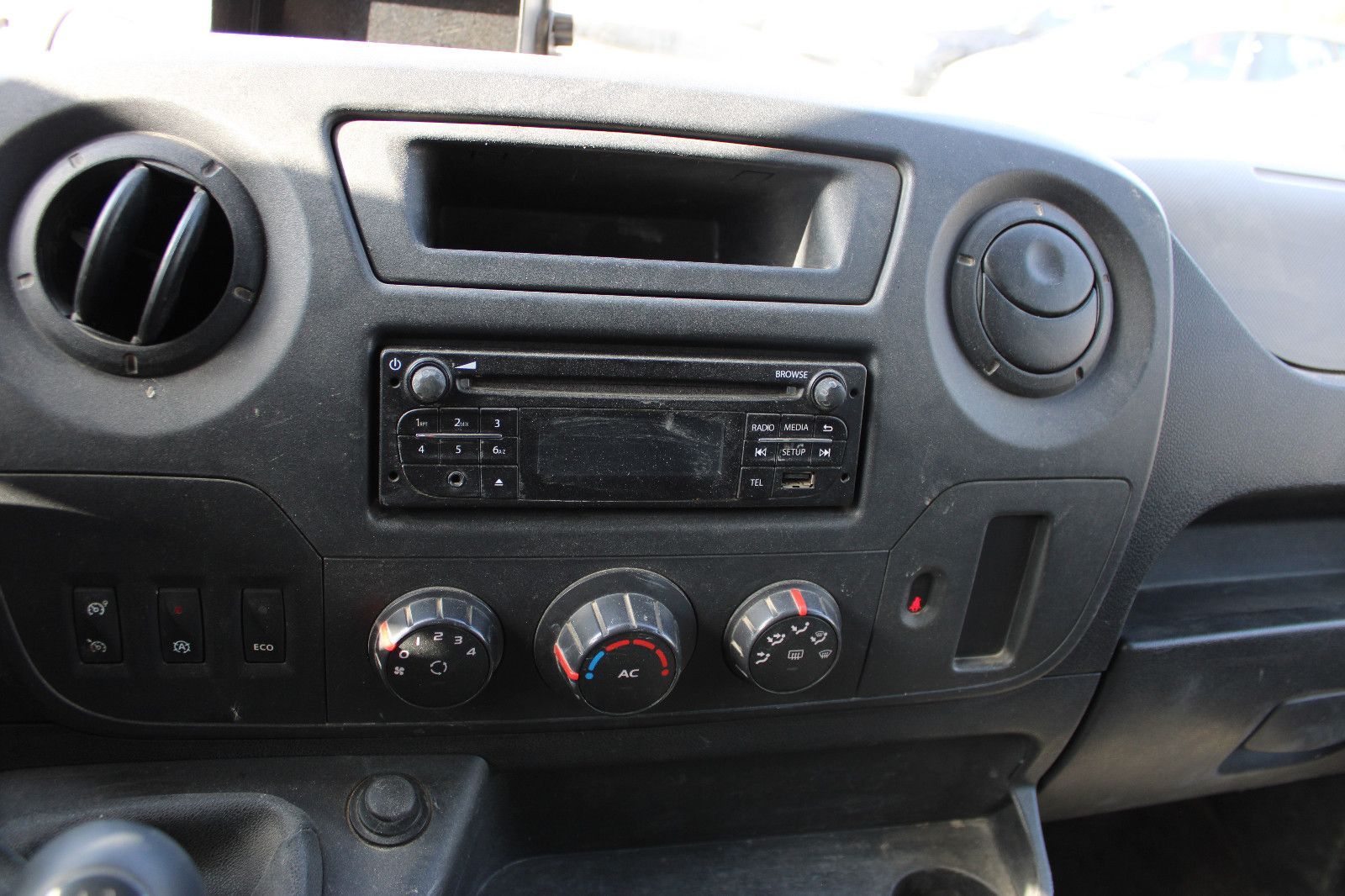 Fahrzeugabbildung Opel Movano 3500 7.Sitzer Klima