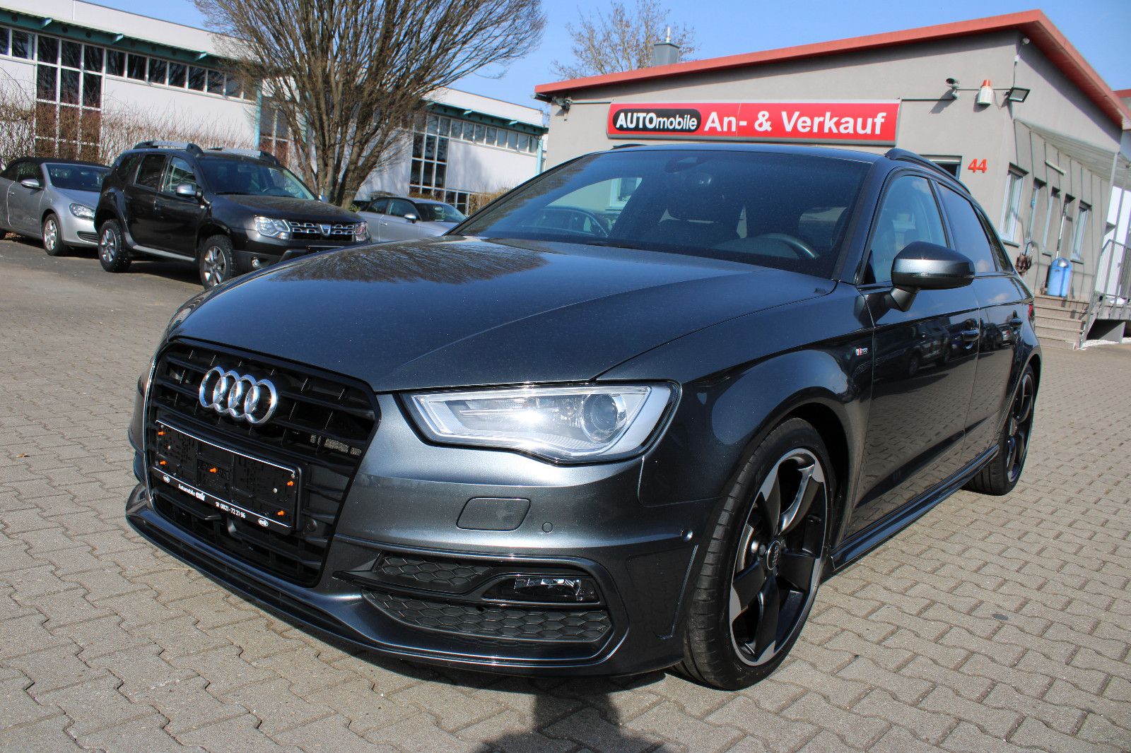 Fahrzeugabbildung Audi A3 1.8 TFSI S tronic S line Sportback