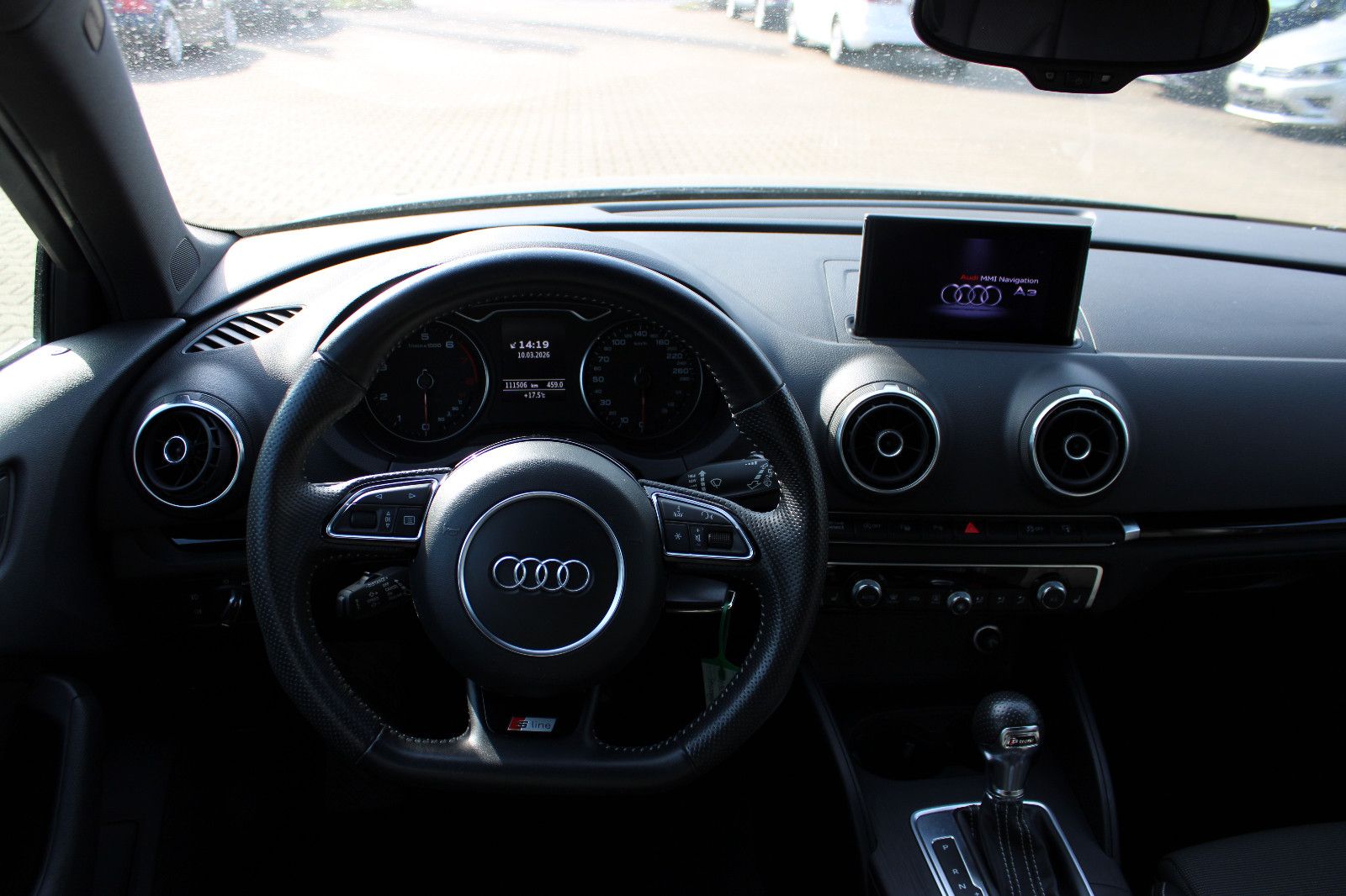 Fahrzeugabbildung Audi A3 1.8 TFSI S tronic S line Sportback