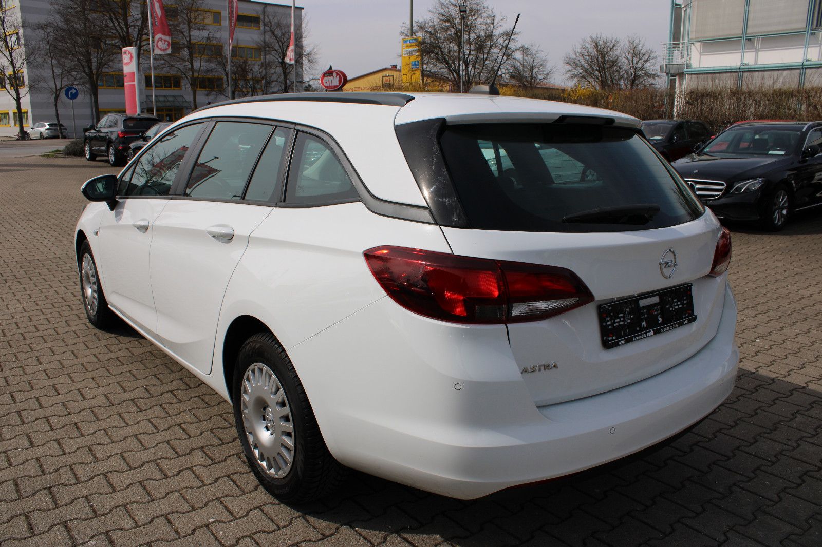 Fahrzeugabbildung Opel Astra ST 1.5 Diesel Navi,Apple/Android,SHZ,LHZ