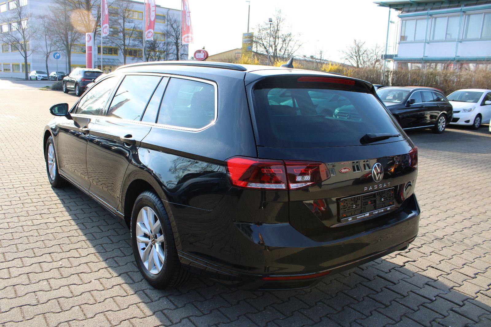 Fahrzeugabbildung Volkswagen Passat Variant 2.0 TDI Navi,PDC,Kamera,AHK.