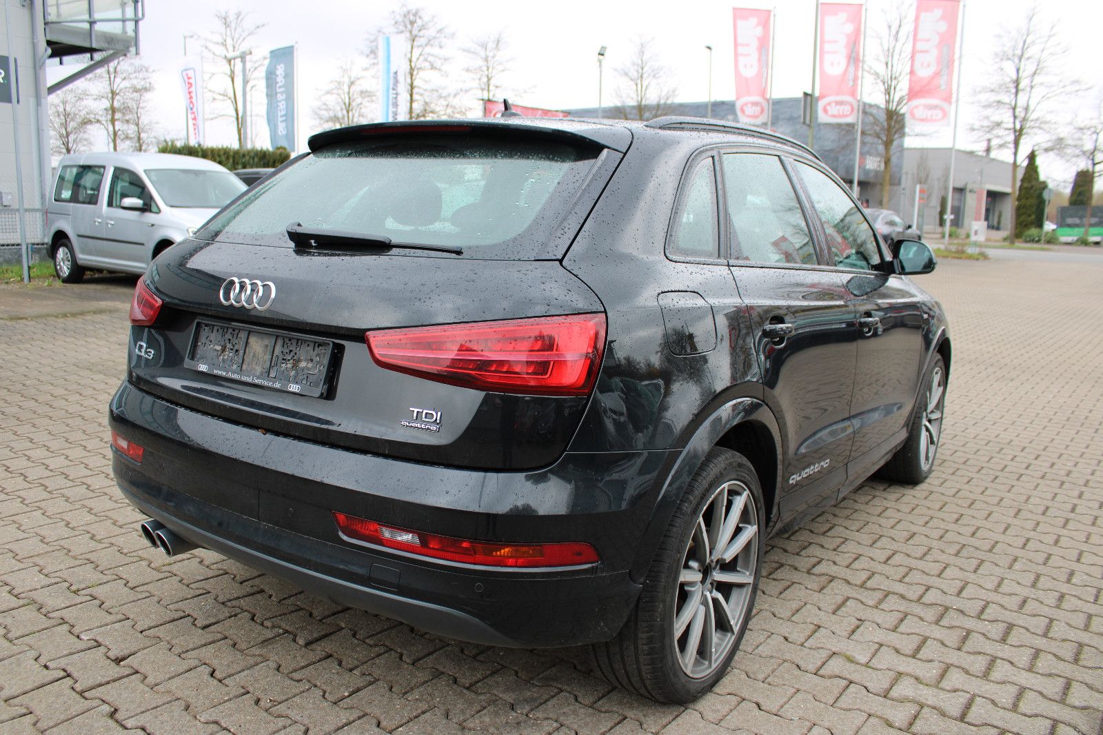 Fahrzeugabbildung Audi Q3 2.0 TDI S-Line qua. S tronic Navi,PDC,AHK,LED