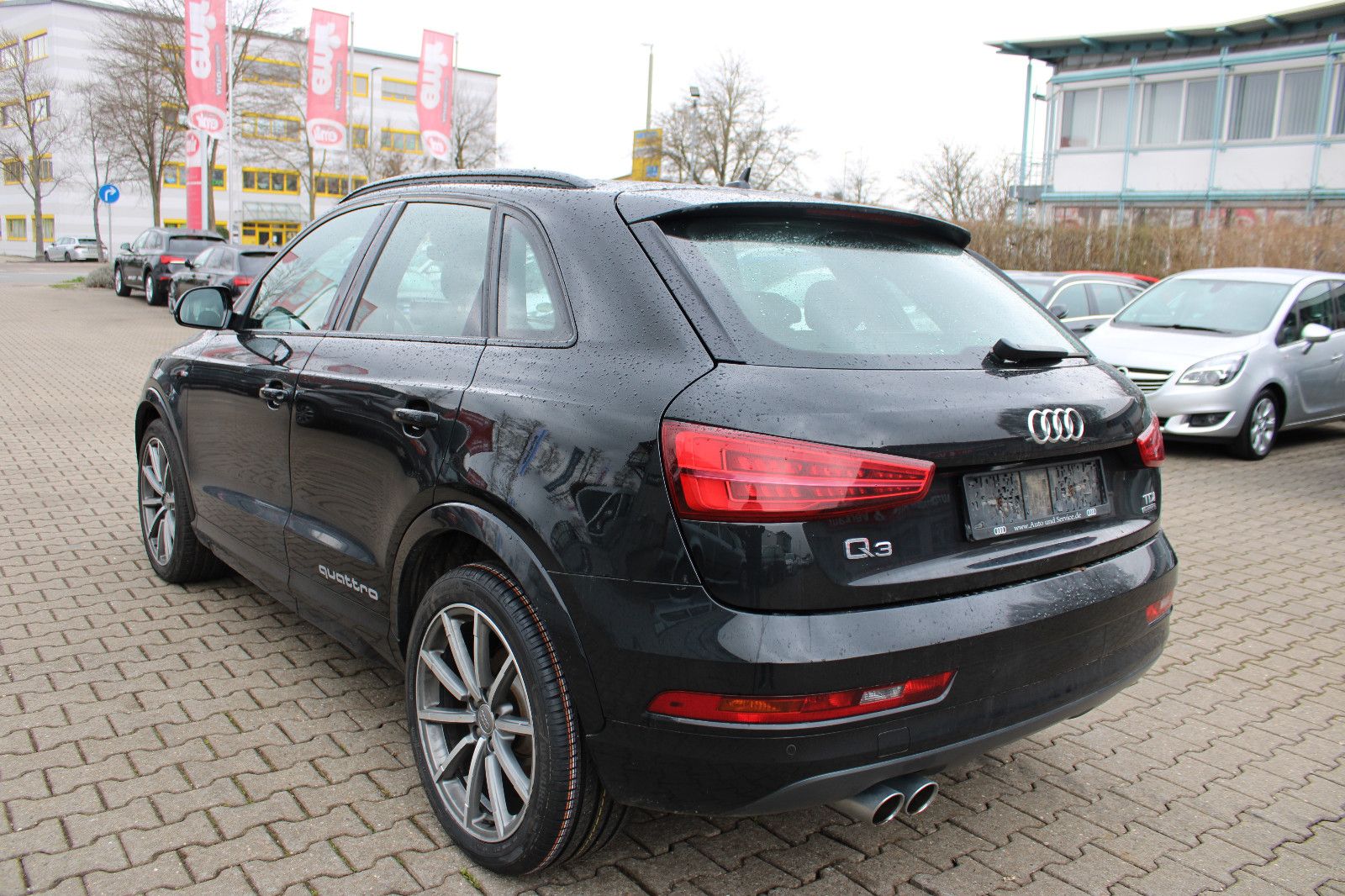 Fahrzeugabbildung Audi Q3 2.0 TDI S-Line qua. S tronic Navi,PDC,AHK,LED