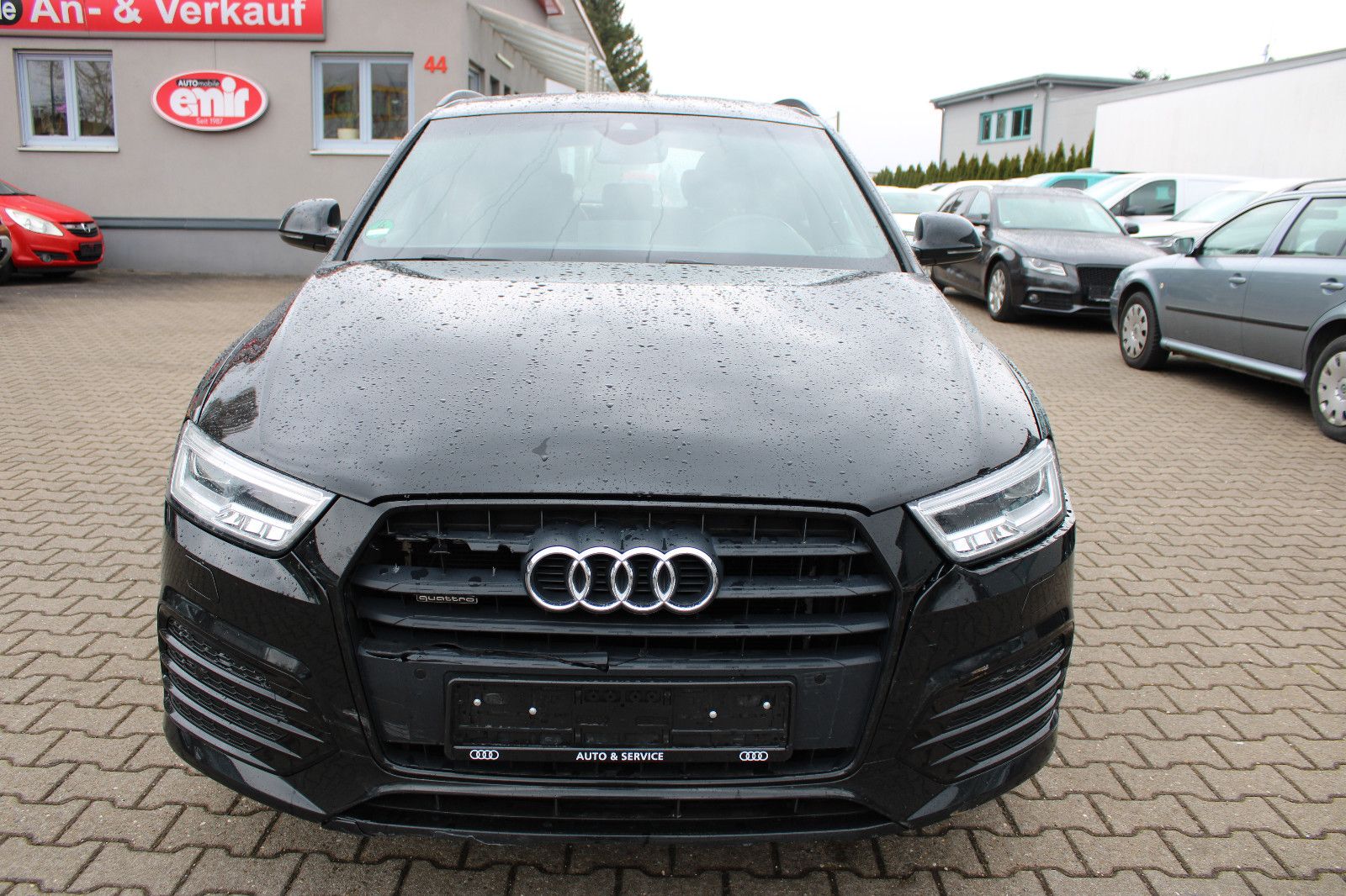 Fahrzeugabbildung Audi Q3 2.0 TDI S-Line qua. S tronic Navi,PDC,AHK,LED