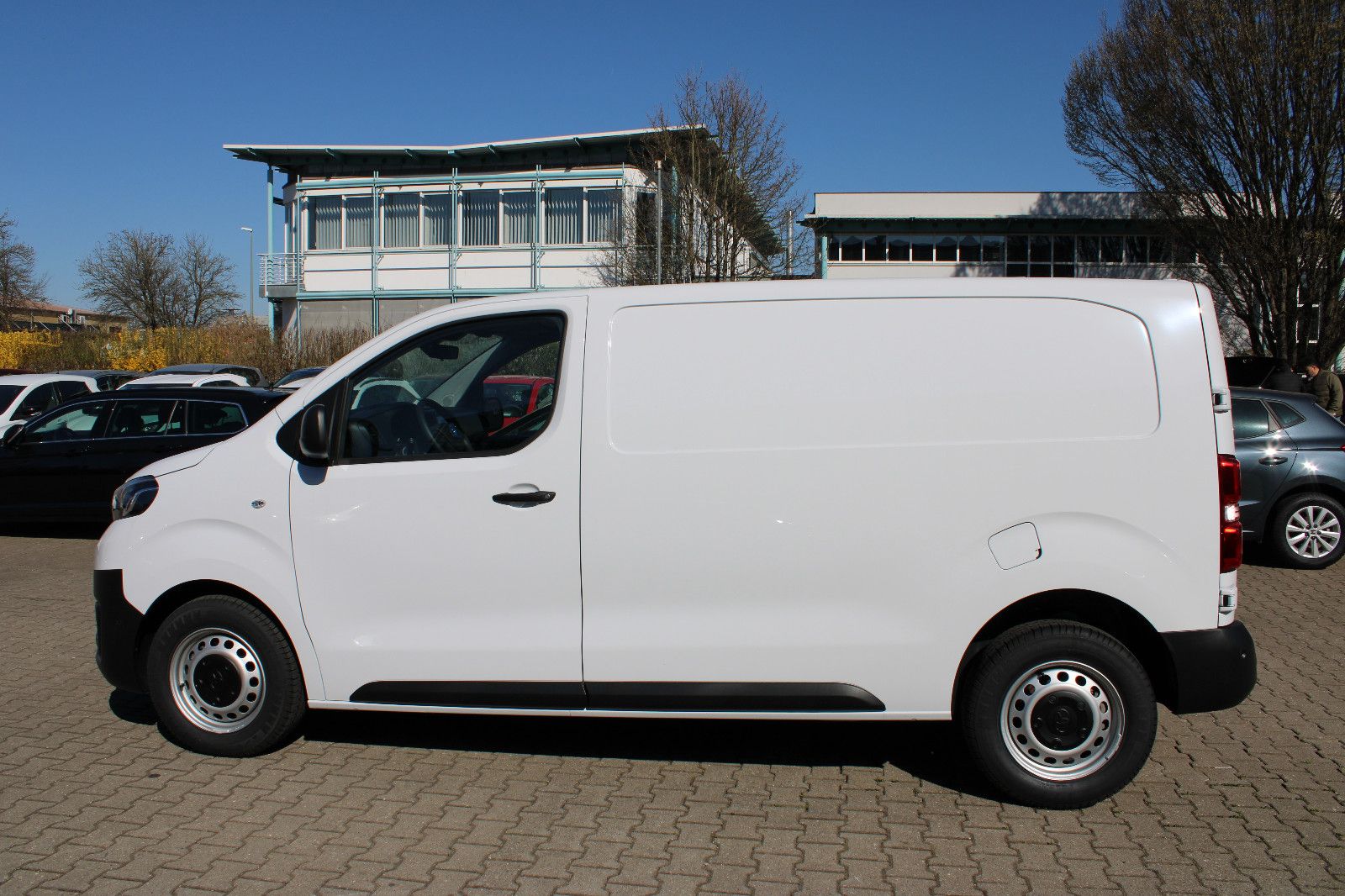 Fahrzeugabbildung Toyota Proace L1 Meister Navi,PDC,Kamera,Klima,3.Sitzer