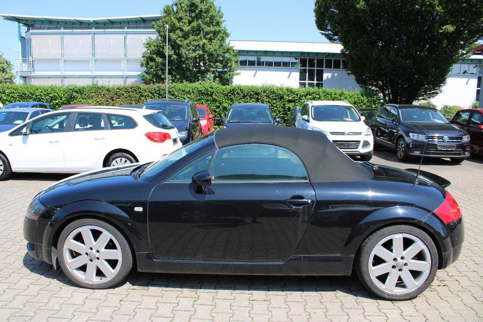Fahrzeugabbildung Audi TT Roadster 1.8T quattro Mokassin-Leder Xenon