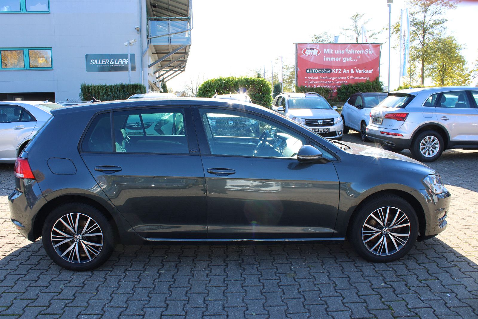 Fahrzeugabbildung Volkswagen Golf 1.4 TSI  ALLSTAR PDC,SHZ,Tempomat