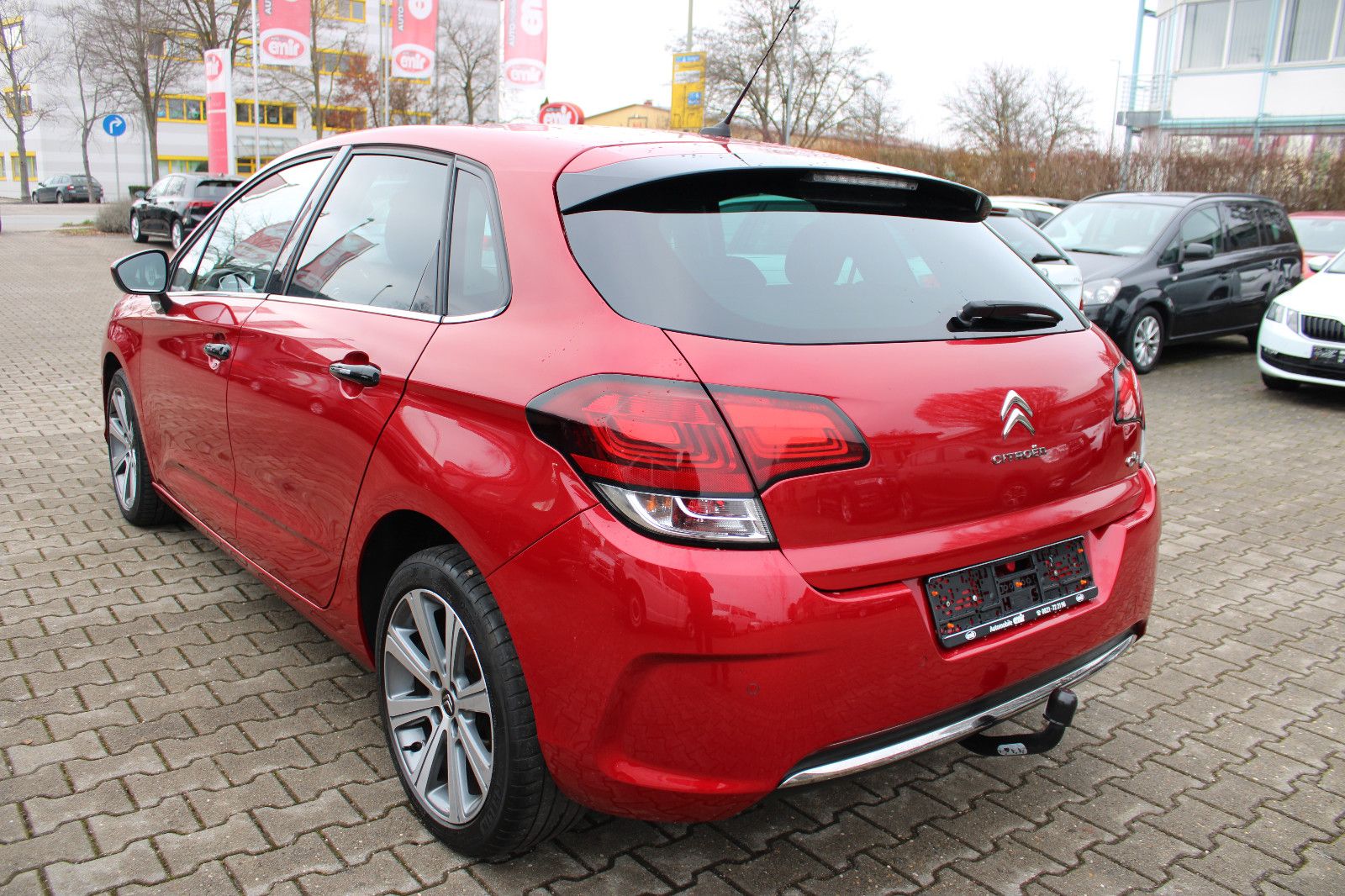 Fahrzeugabbildung Citroën C4 1.6HDI Shine Navi,PDC,SHZ,AHK,LED