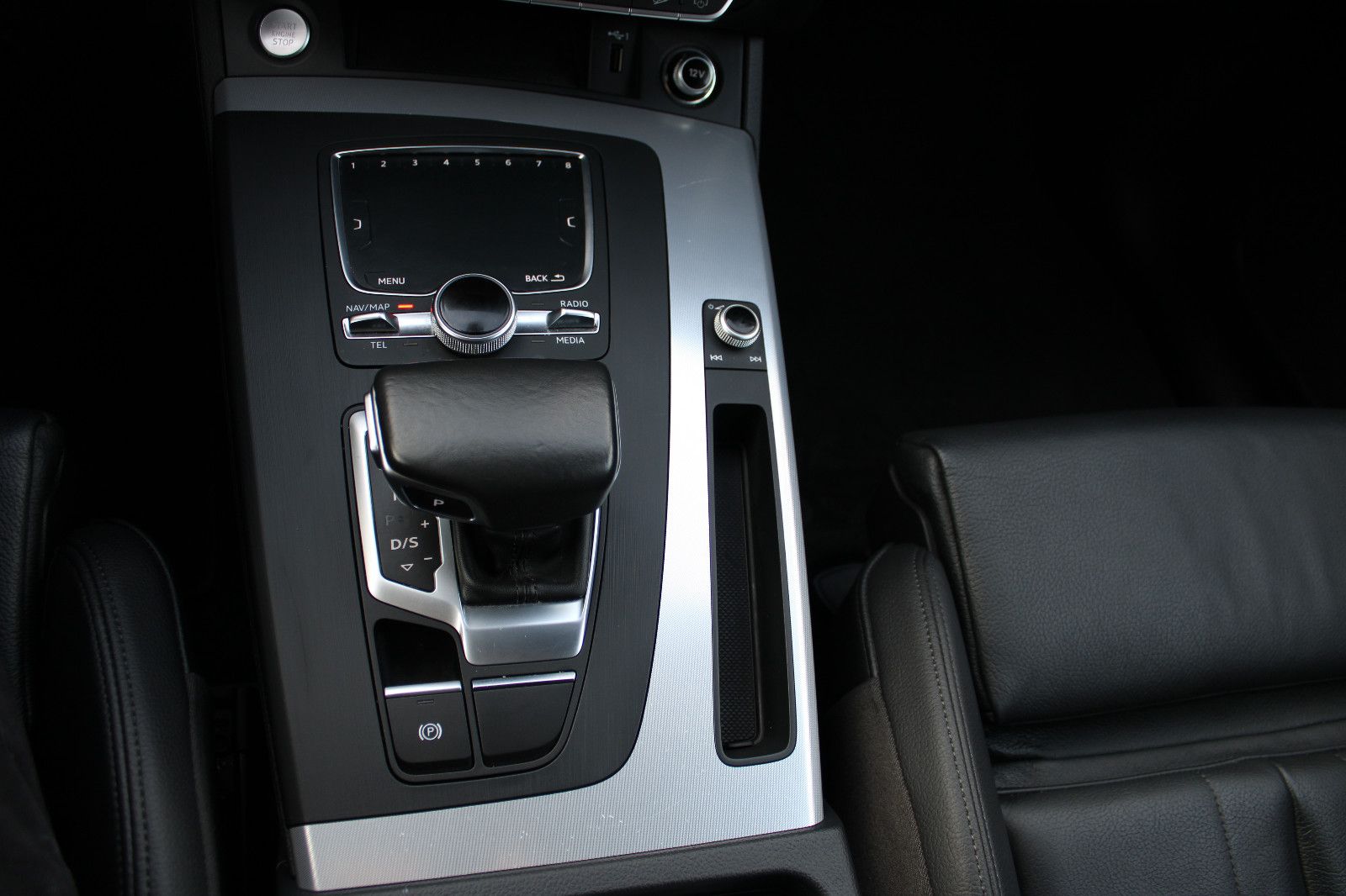 Fahrzeugabbildung Audi Q5 2.0 TDI S tronic quattro Navi,Kamera,LED,Lede