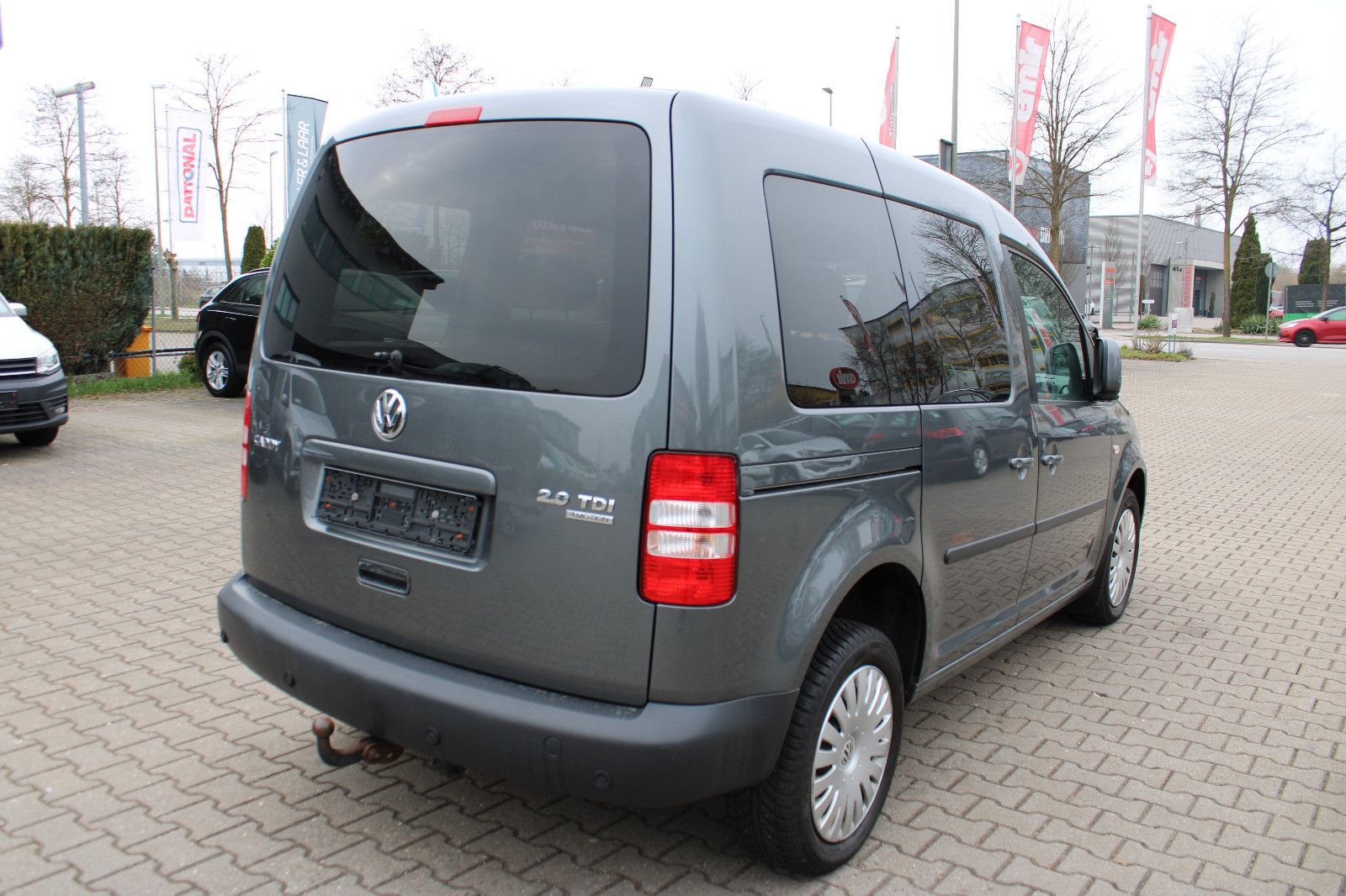 Fahrzeugabbildung Volkswagen Caddy 2,0TDI 4MOTION Roncalli Edition
