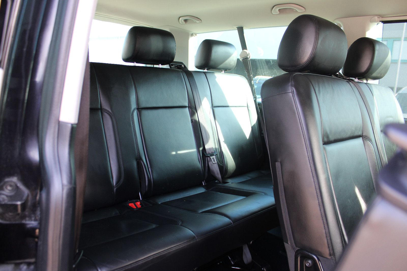 Fahrzeugabbildung Volkswagen T6 Caravelle 2.0TSI 4Motion DSG,Leder,Kamera8Sit