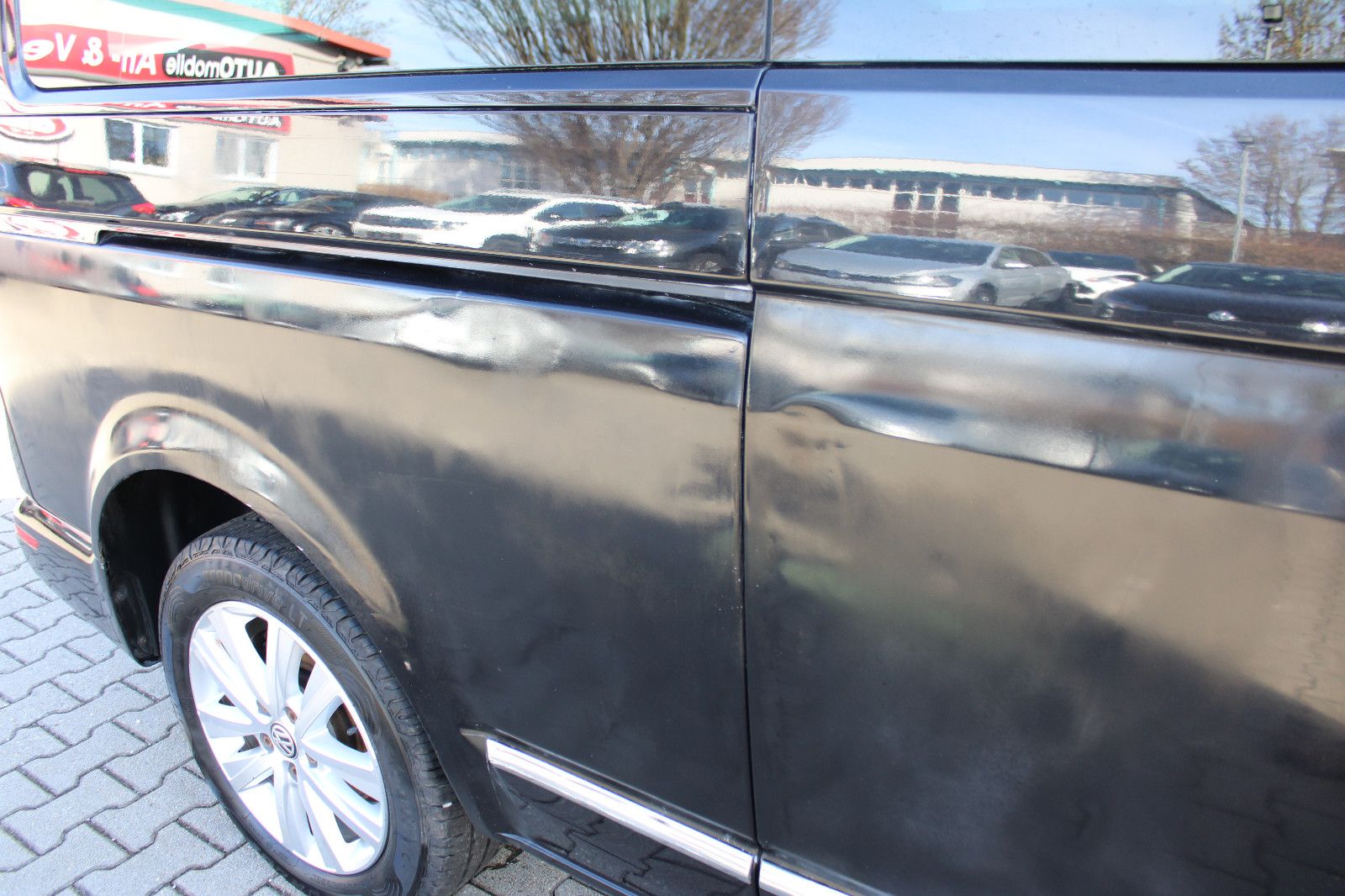 Fahrzeugabbildung Volkswagen T6 Caravelle 2.0TSI 4Motion DSG,Leder,Kamera8Sit