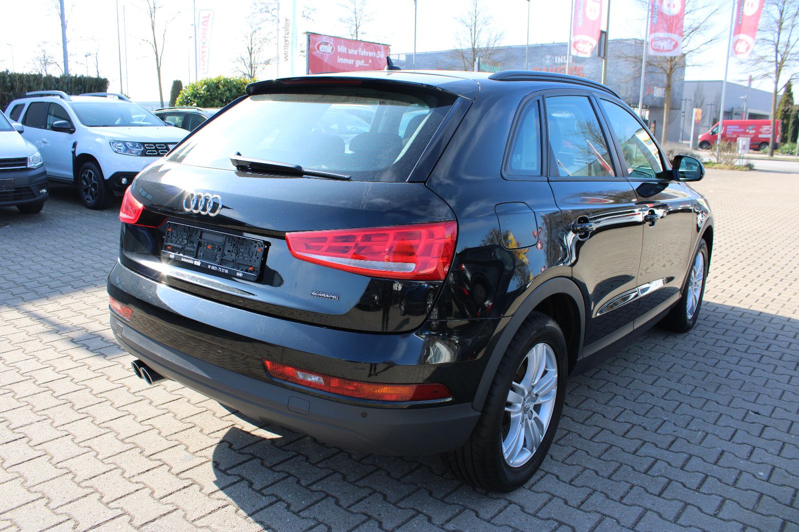 Fahrzeugabbildung Audi Q3 2.0 TDI S tronic quattro Navi,PDC,SHZ,Xenon,L