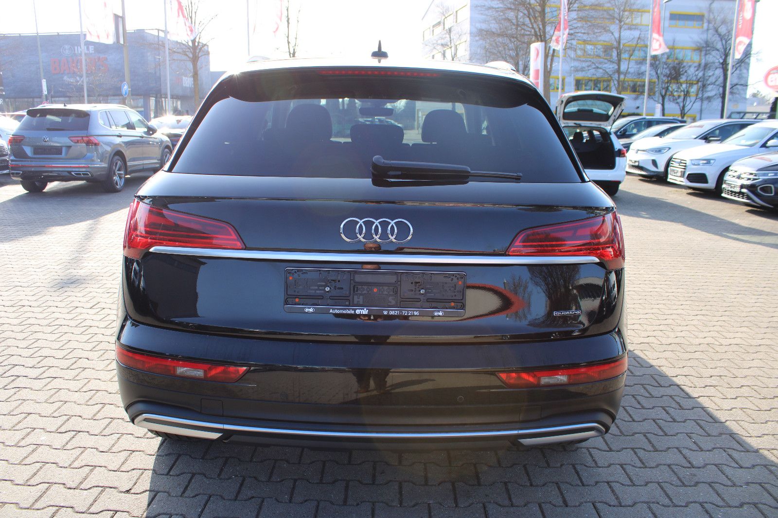 Fahrzeugabbildung Audi Q5 TFSI Hybrid S tronic quattro