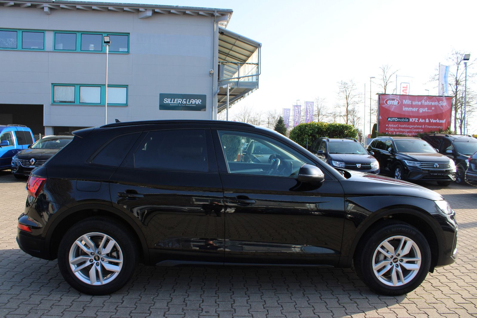 Fahrzeugabbildung Audi Q5 TFSI Hybrid S tronic quattro