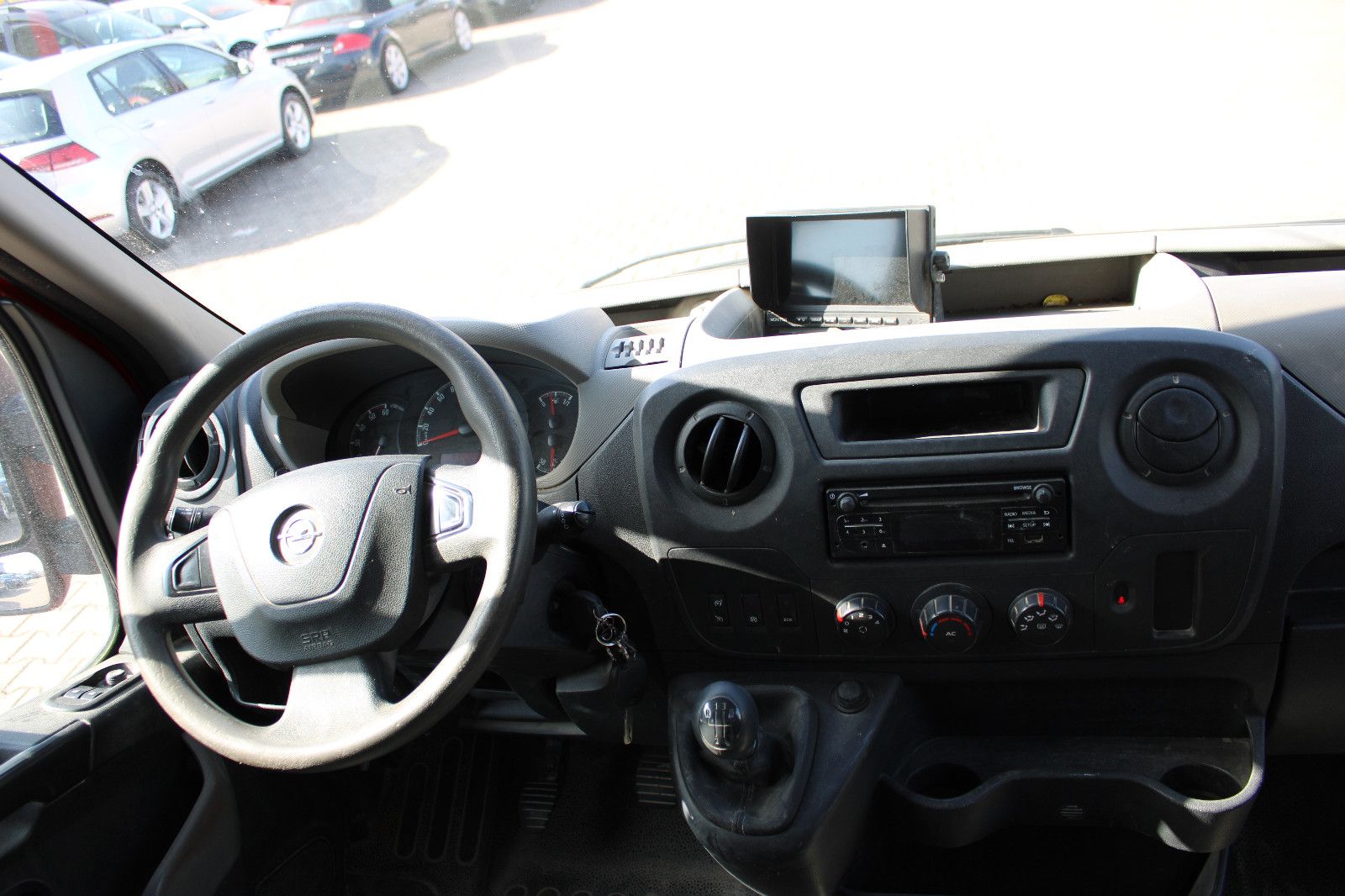 Fahrzeugabbildung Opel Movano 3500 7.Sitzer Klima