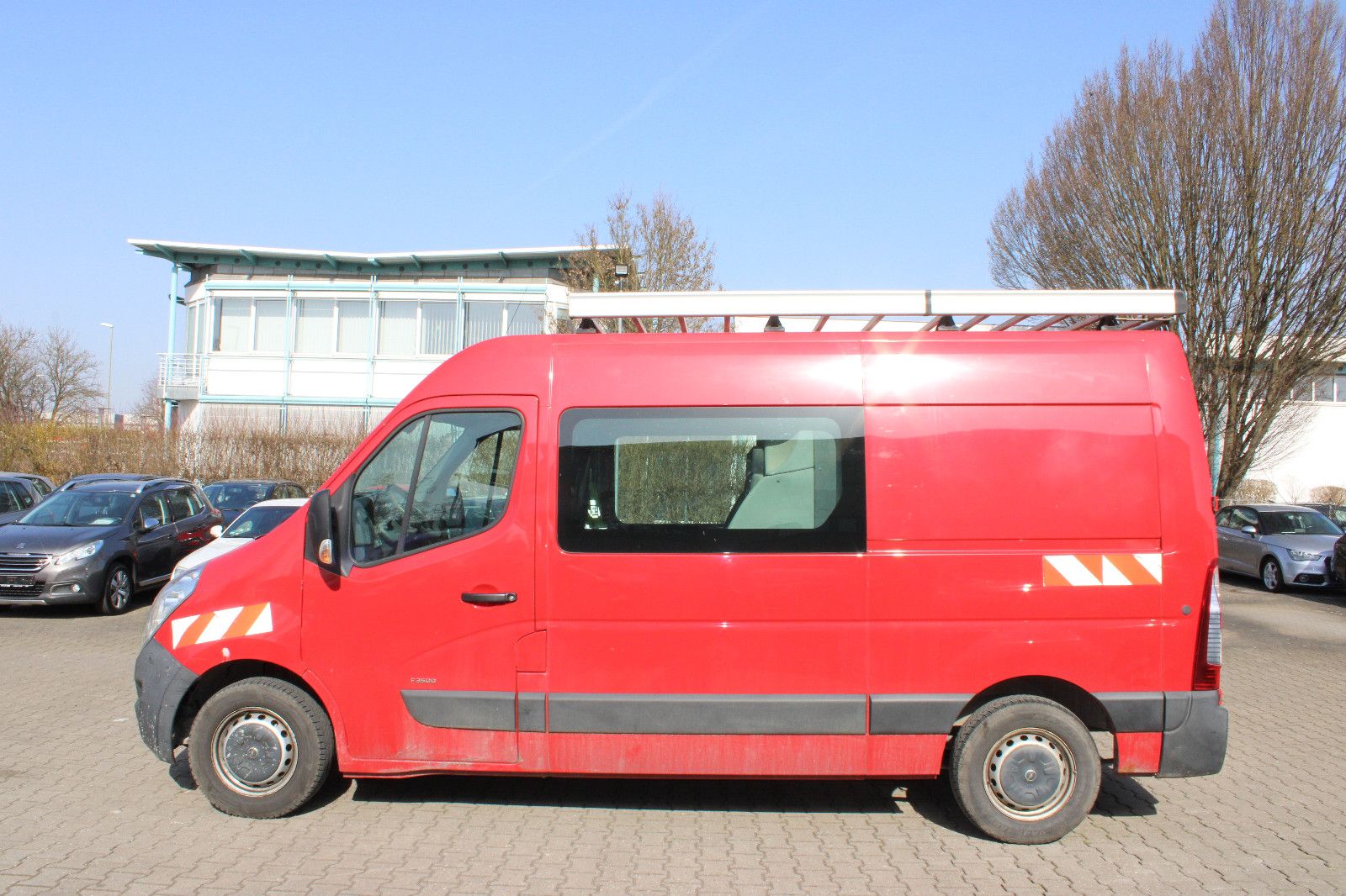 Fahrzeugabbildung Opel Movano 3500 7.Sitzer Klima