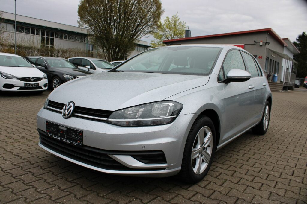 Volkswagen Golf 1.0 TSI DSG PDC,LED,Klimaautom.