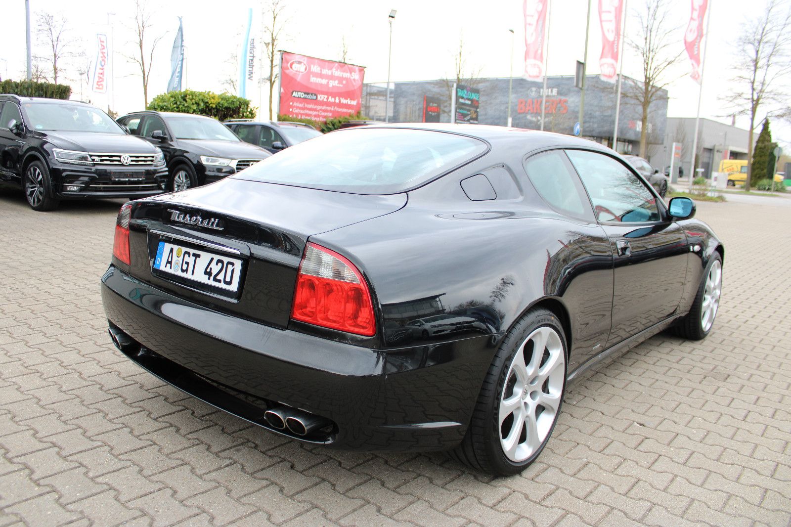 Fahrzeugabbildung Maserati 4200 GT Giugiaro F1 Schaltung