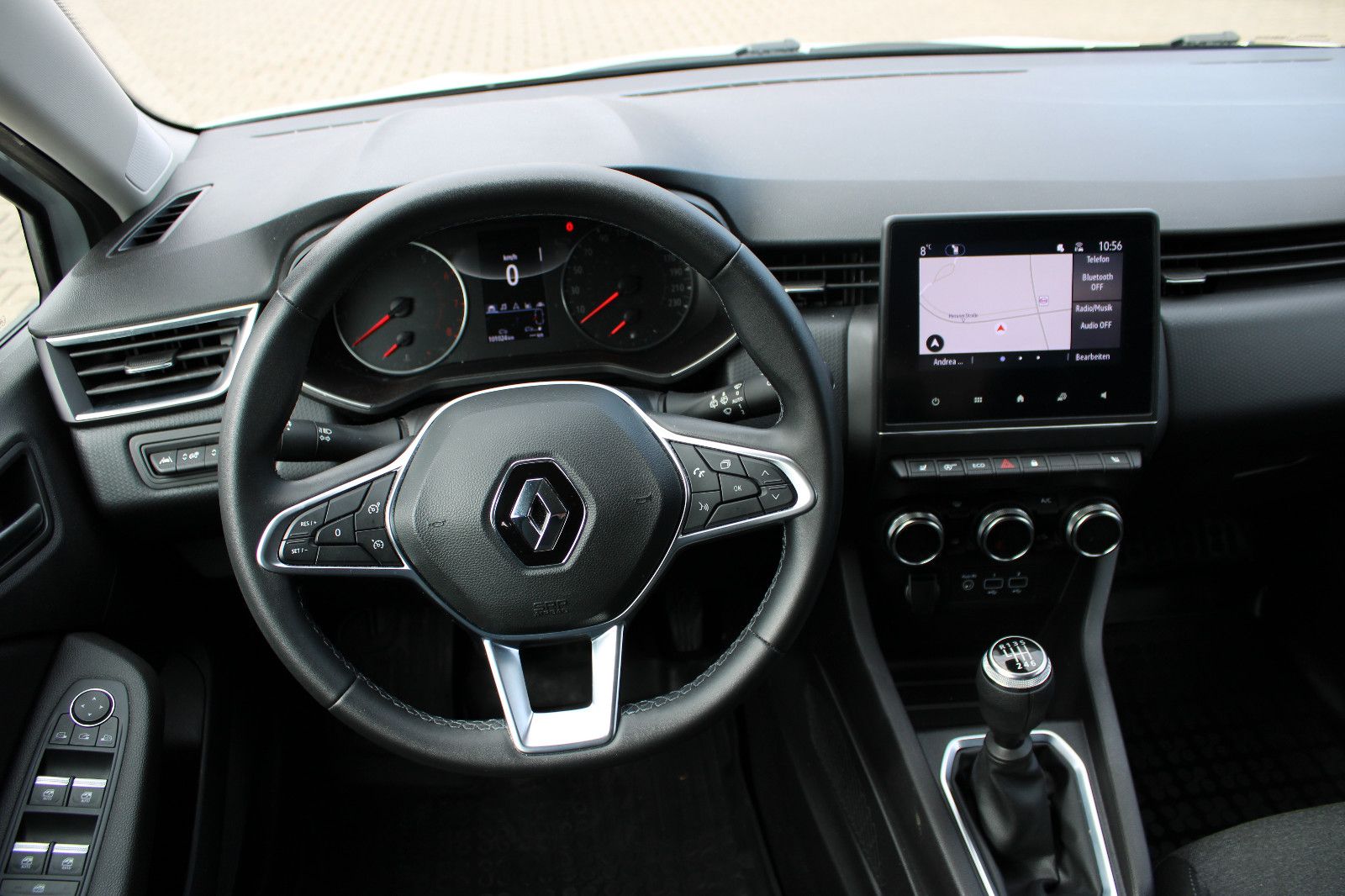 Fahrzeugabbildung Renault Clio TCe 90 Navi,PDC,SHZ,LED 1.Hand