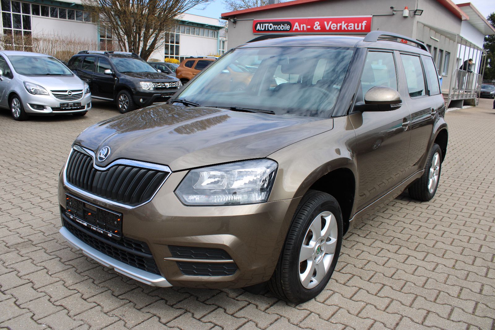 Fahrzeugabbildung SKODA Yeti 1.4 TSI DSG AHK,SHZ