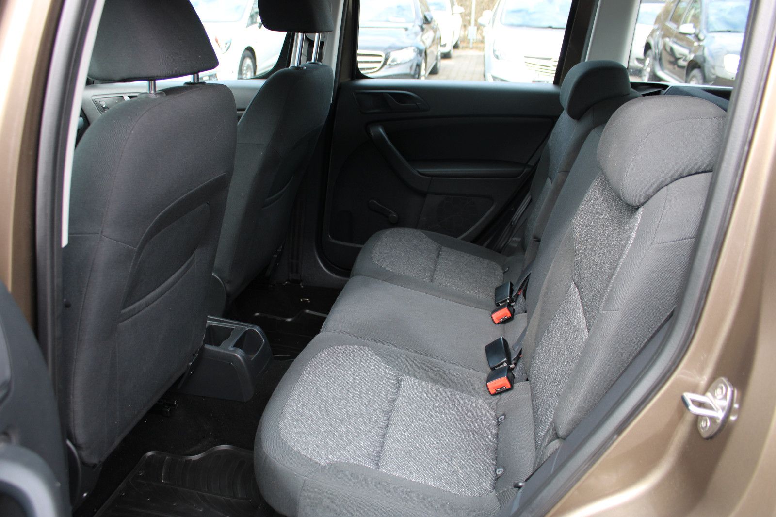 Fahrzeugabbildung SKODA Yeti 1.4 TSI DSG AHK,SHZ