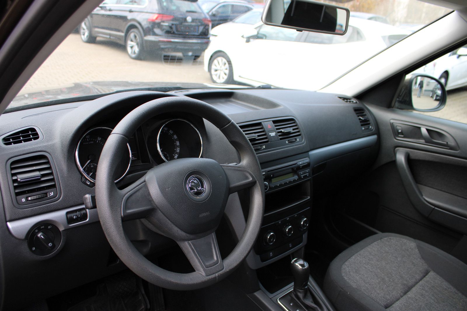 Fahrzeugabbildung SKODA Yeti 1.4 TSI DSG AHK,SHZ