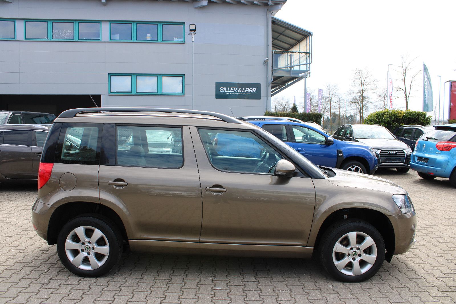 Fahrzeugabbildung SKODA Yeti 1.4 TSI DSG AHK,SHZ