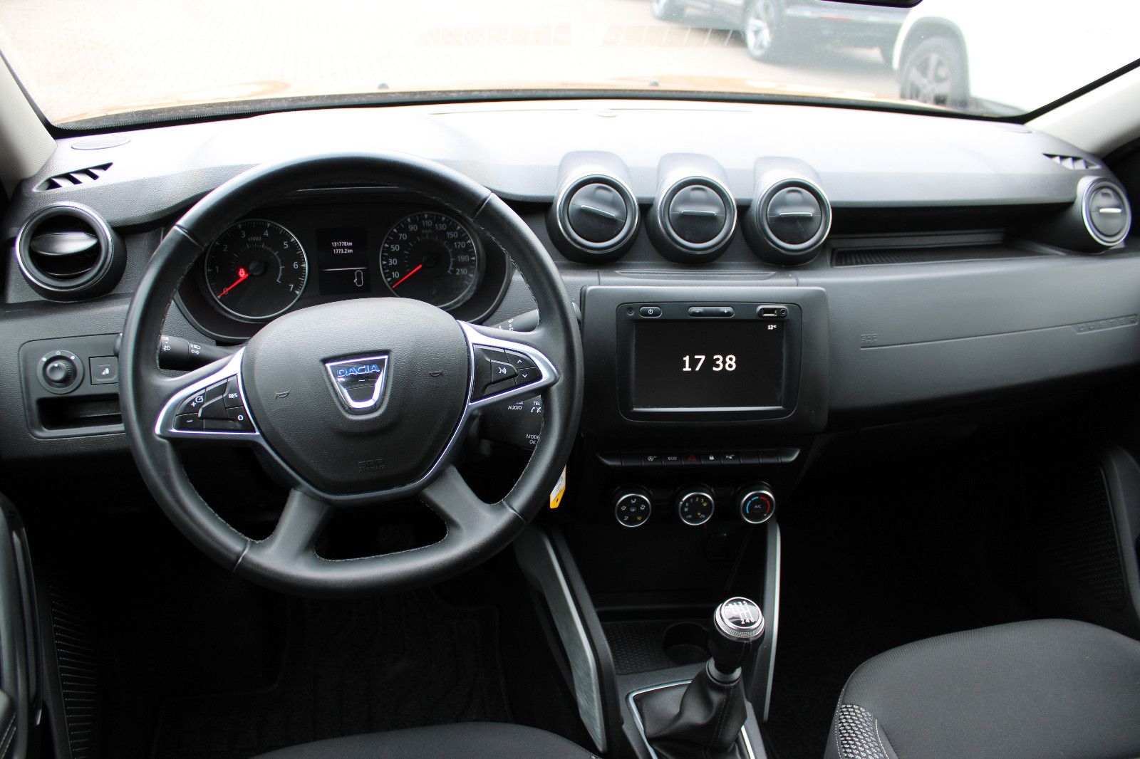 Fahrzeugabbildung Dacia Duster Blue dCi 115 2WD Klima,PDC,Kamera,AHK