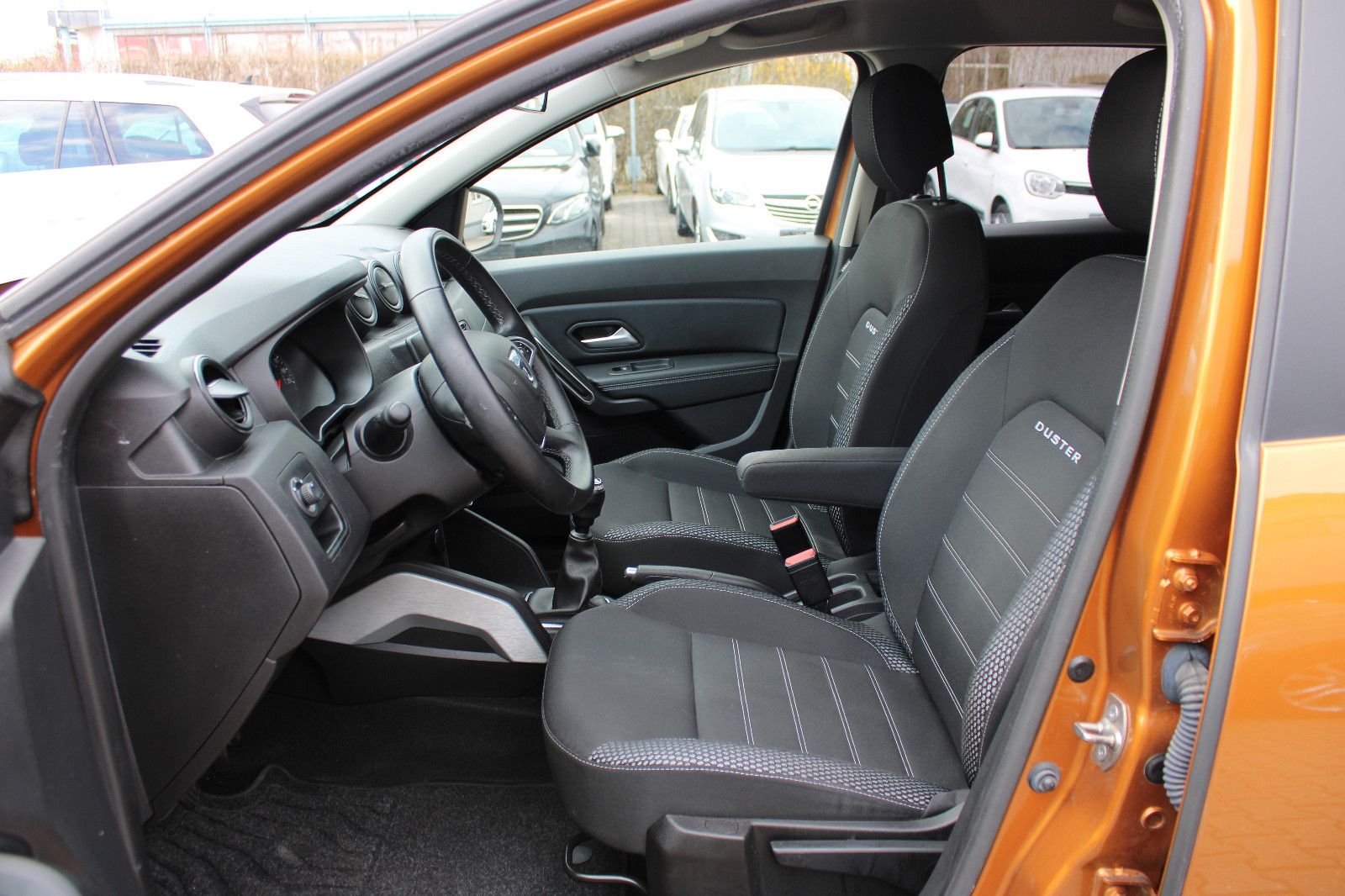 Fahrzeugabbildung Dacia Duster Blue dCi 115 2WD Klima,PDC,Kamera,AHK